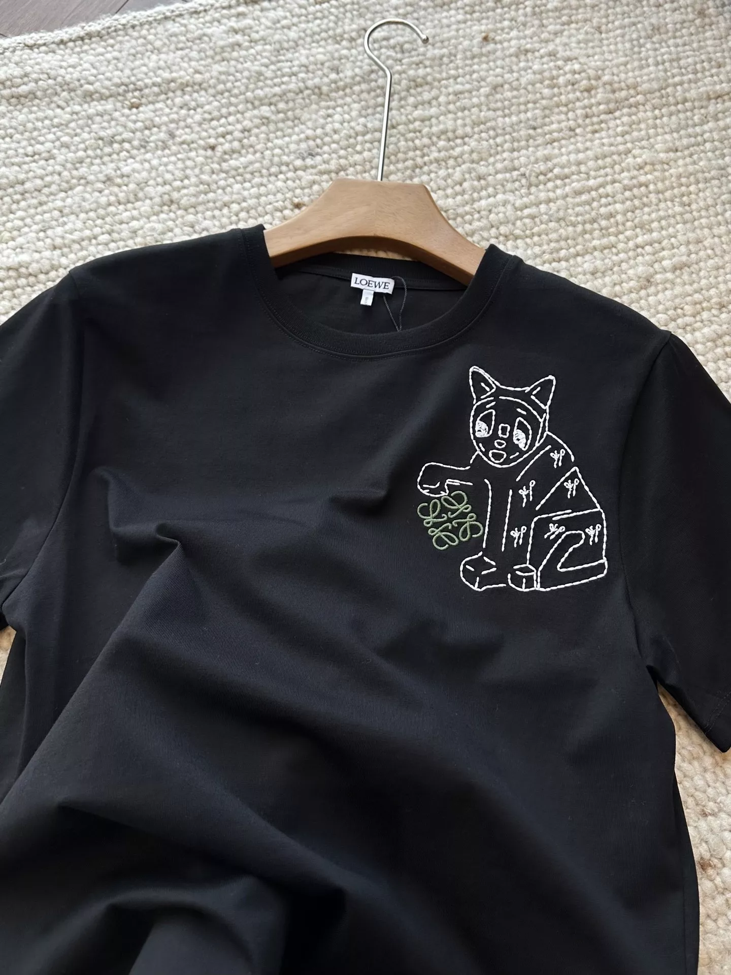 로에베 고양이 자수 오버핏 반소매 티셔츠 상세 이미지 51