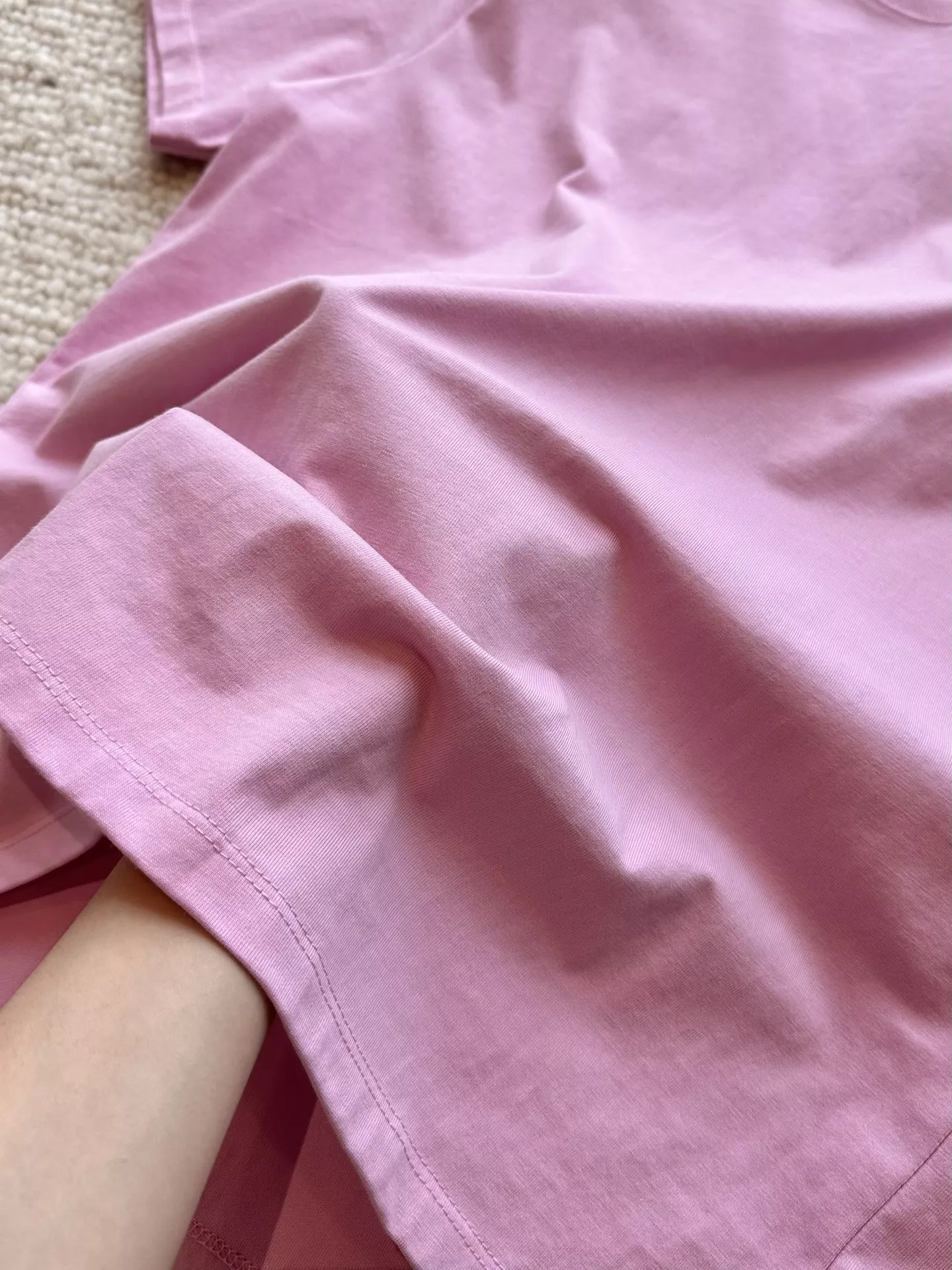 로에베 고양이 자수 오버핏 반소매 티셔츠 상세 이미지 29