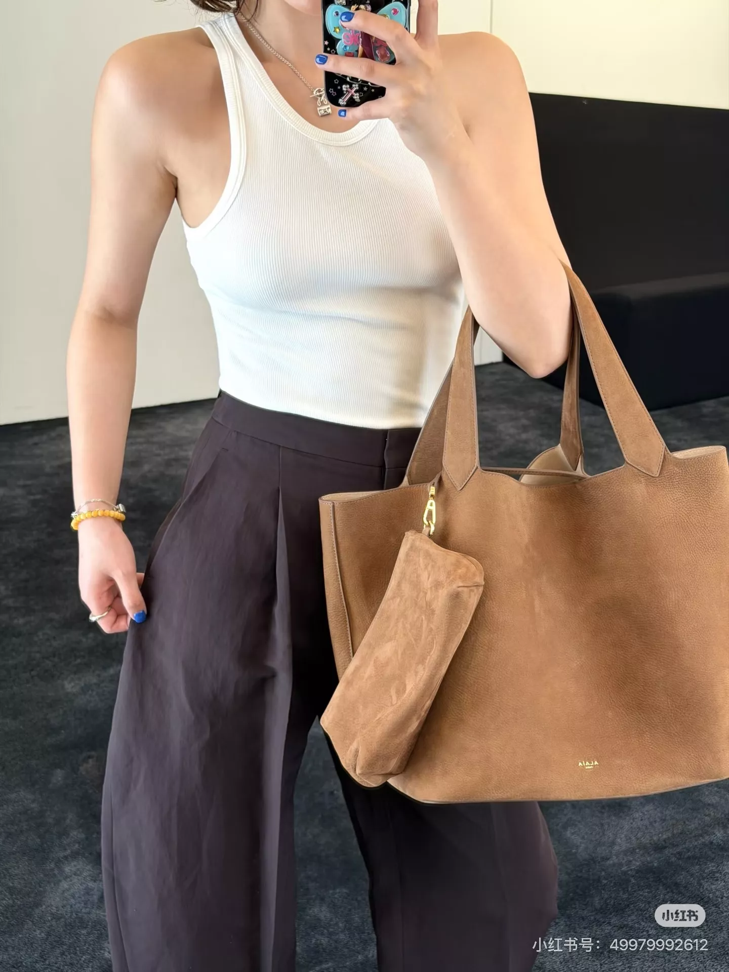 알라이아 딥퍼플 린넨 아치 실루엣 와이드 팬츠 상세 이미지 21