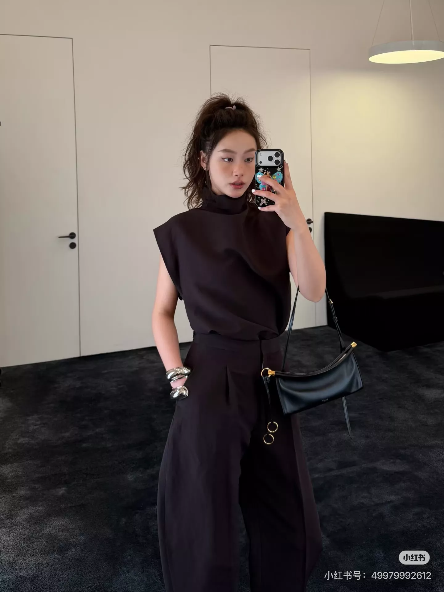 알라이아 딥퍼플 린넨 아치 실루엣 와이드 팬츠 상세 이미지 12
