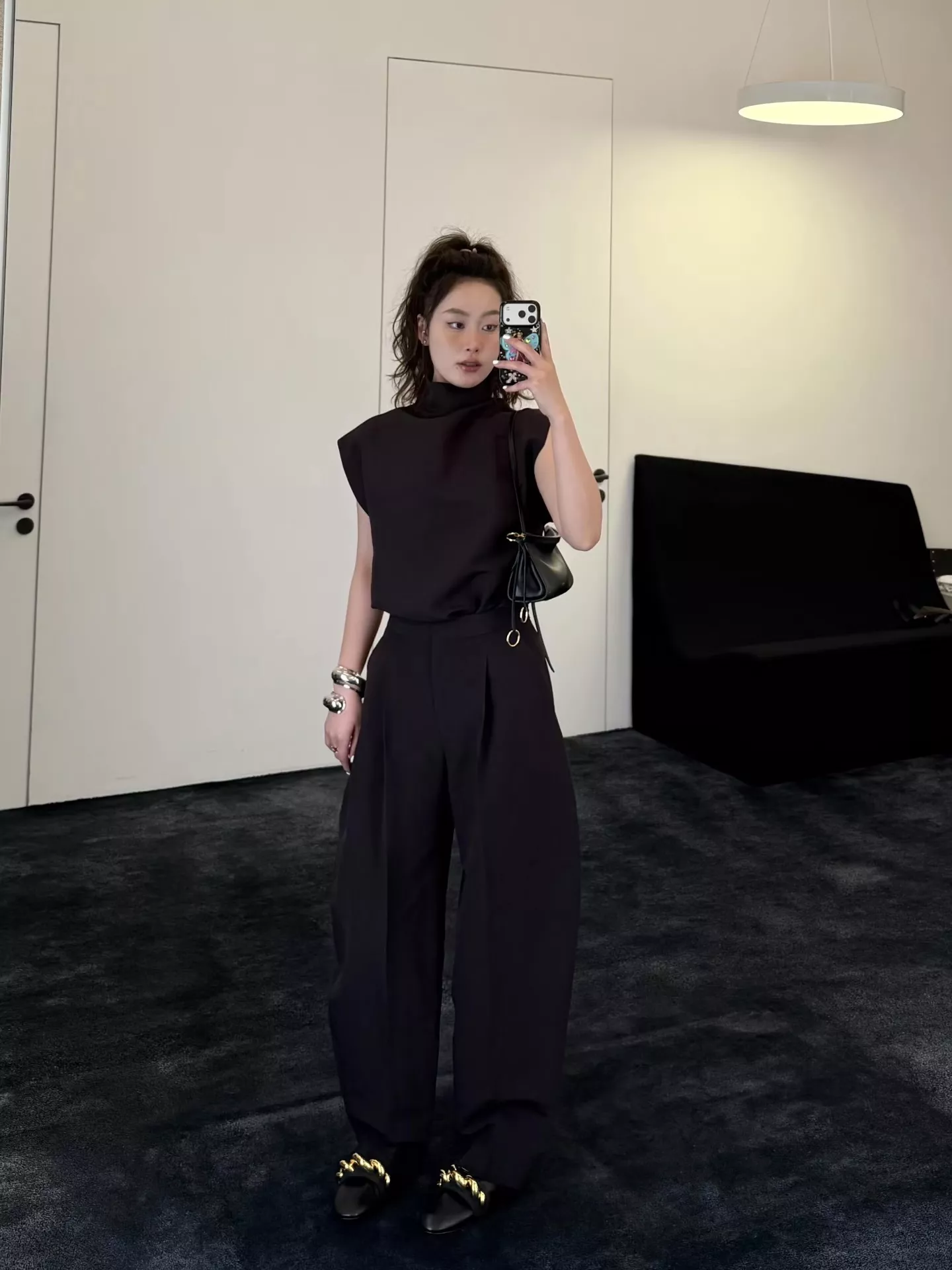 알라이아 딥퍼플 린넨 아치 실루엣 와이드 팬츠 상세 이미지 10