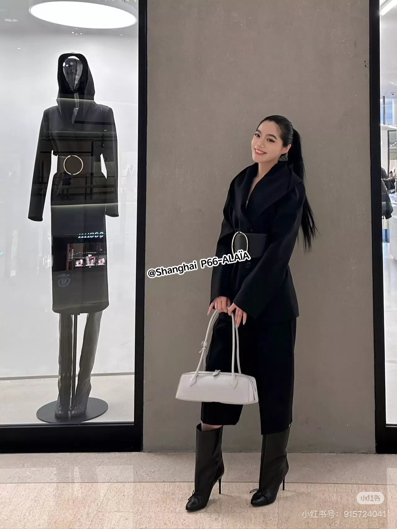 알라이아 후드 케이프 칼라 울 더블 정장 재킷 상세 이미지 24