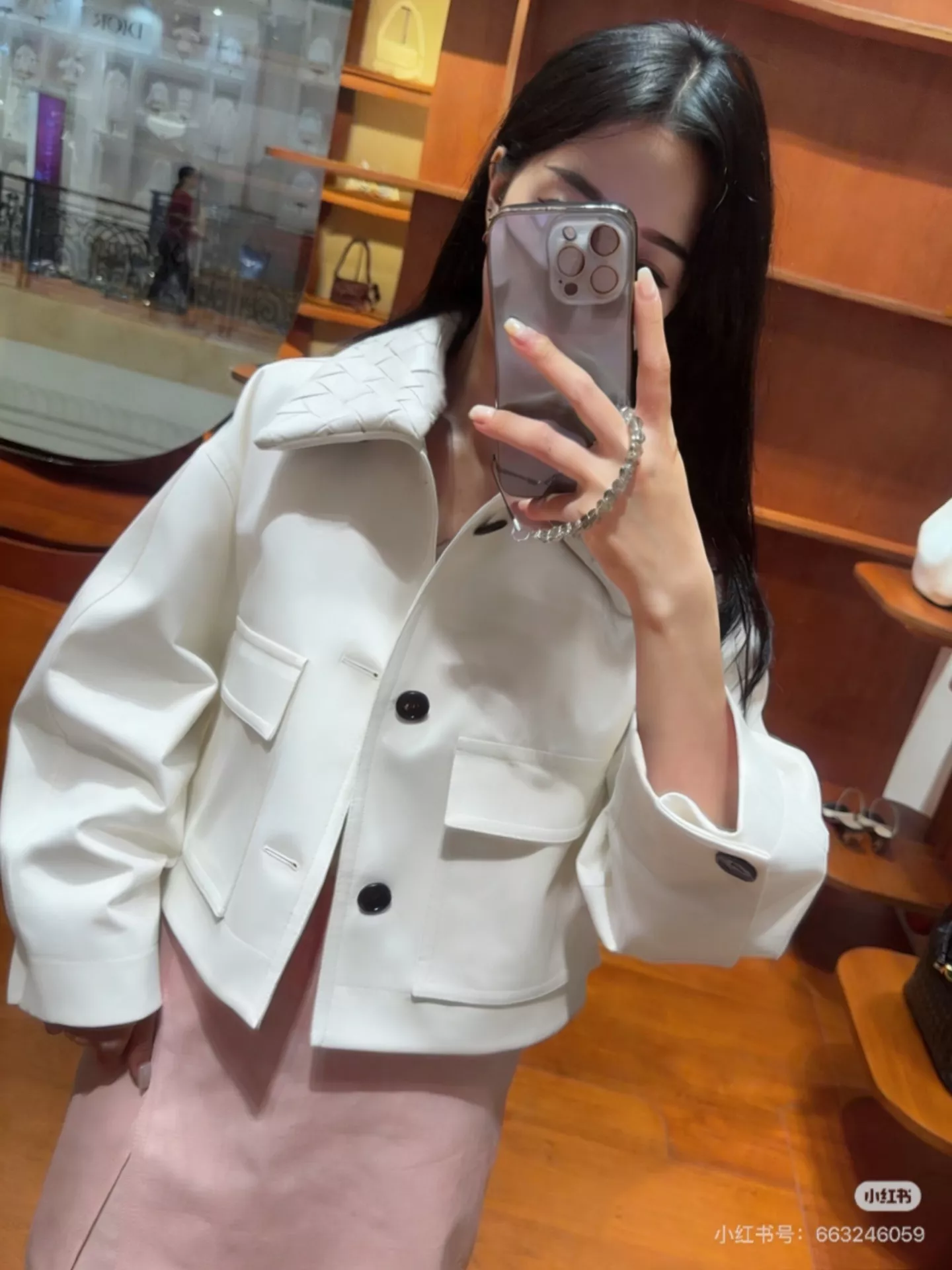 보테가베네타 위빙 탈부착 가죽 카라 크롭 재킷 상세 이미지 14