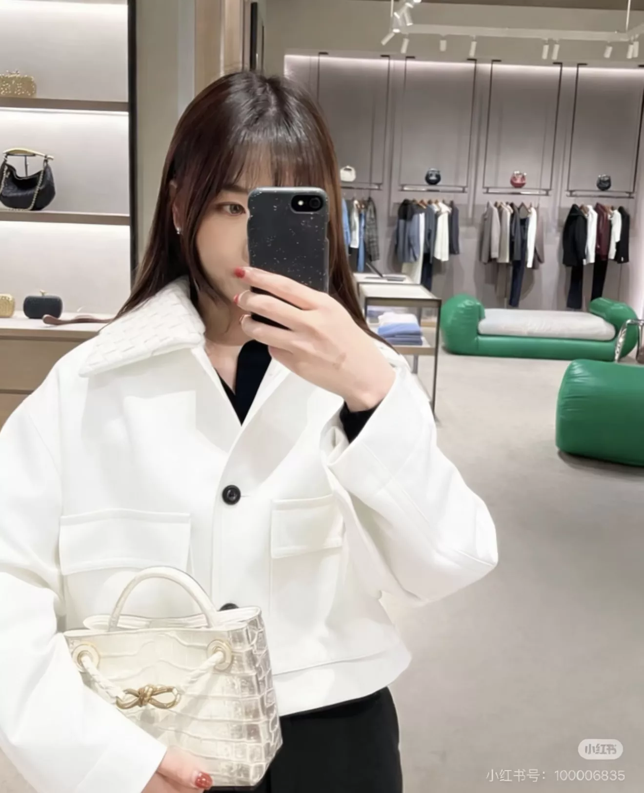 보테가베네타 위빙 탈부착 가죽 카라 크롭 재킷 상세 이미지 15