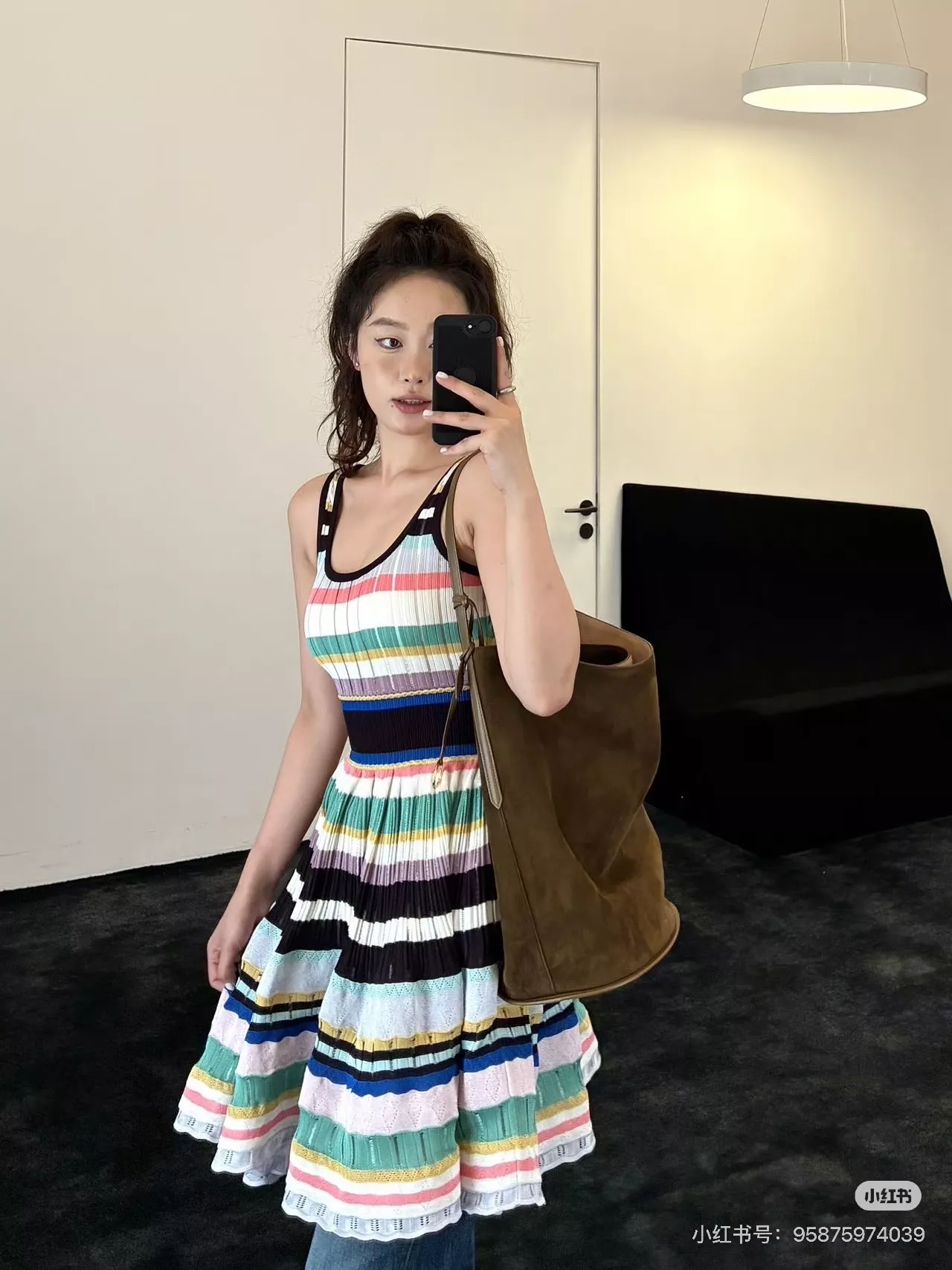 알라이아 레인보우 크리놀린 펀칭 니트 민소매 원피스 상세 이미지 26