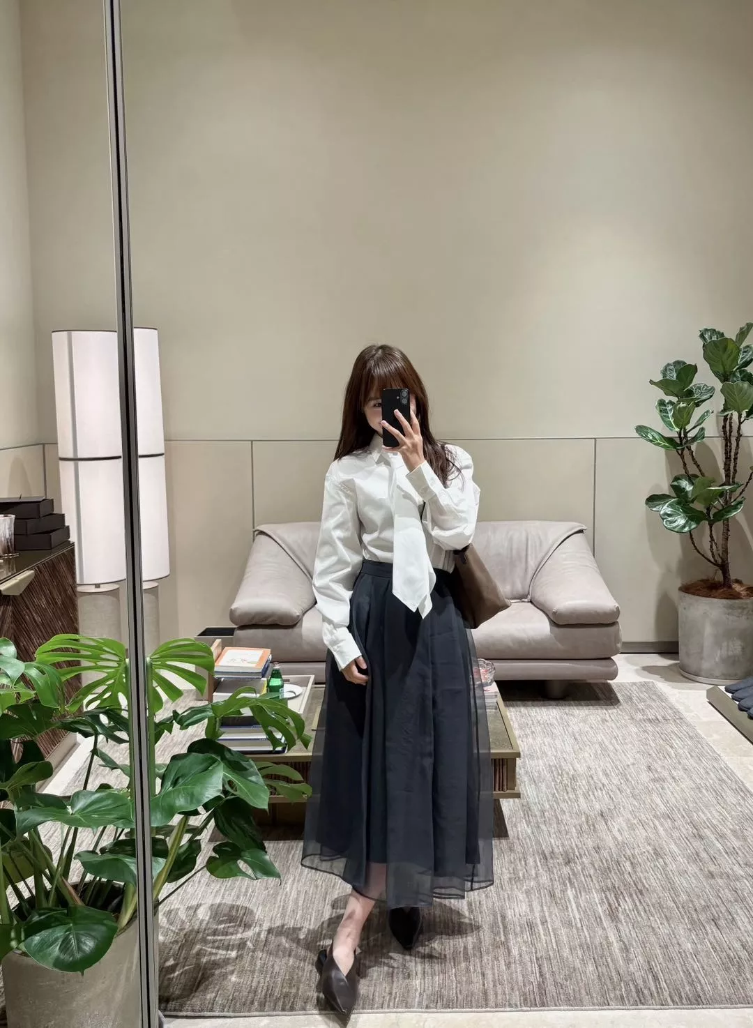 브루넬로쿠치넬리 비즈 장식 타이 디테일 긴소매 셔츠 상세 이미지 19
