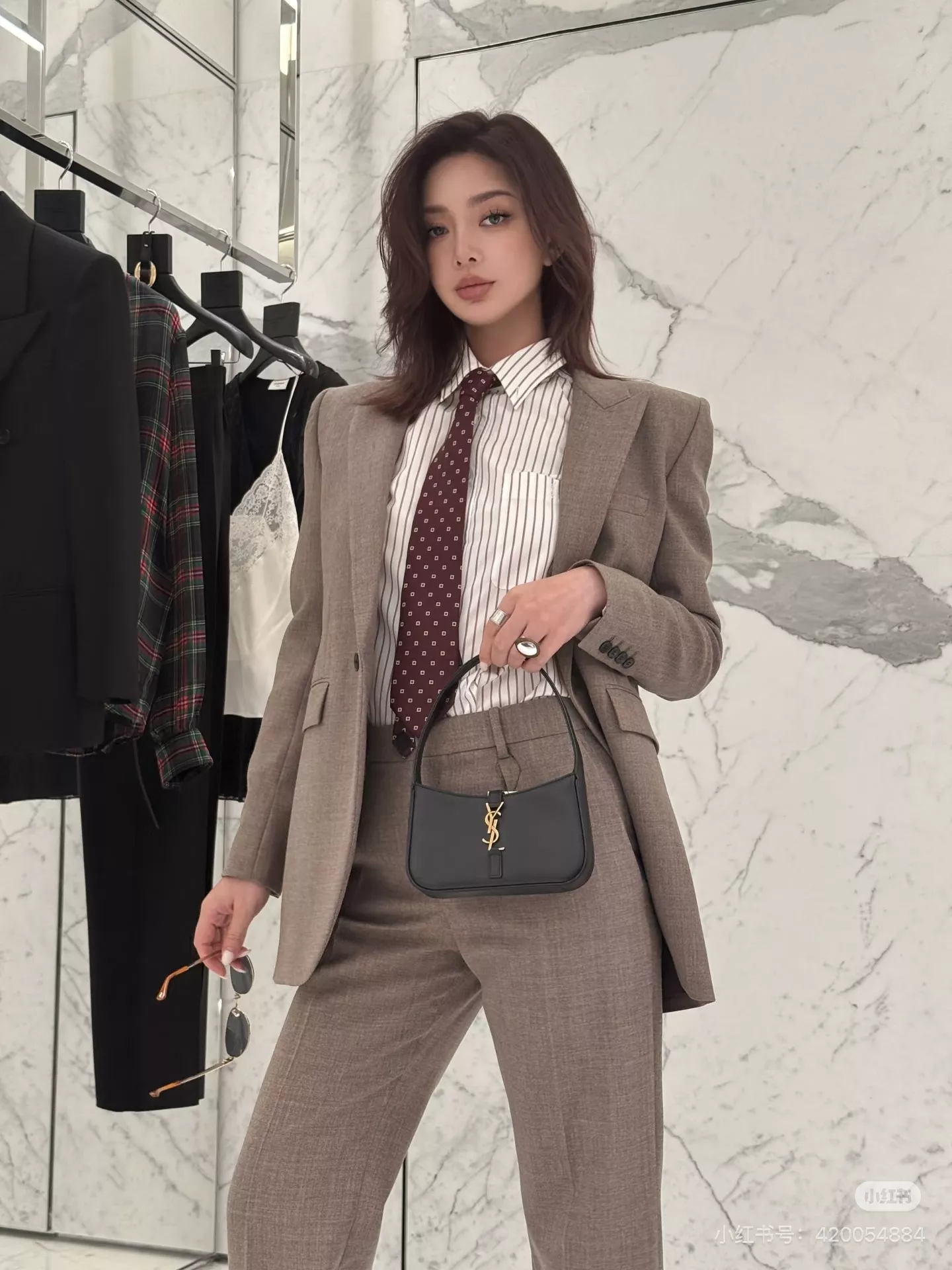 입생로랑 실크 울 스트레이트 정장 팬츠 상세 이미지 11
