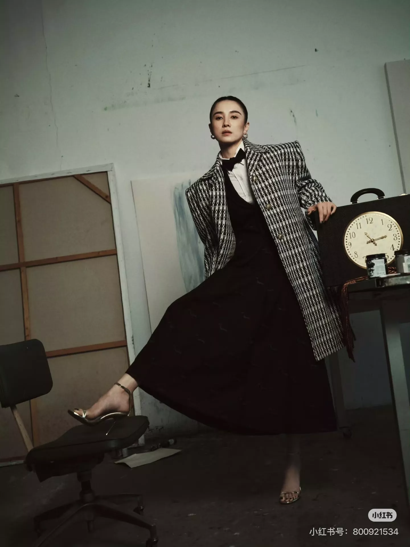 톰브라운 닥스훈트 자수 플리츠 A라인 롱 스커트 상세 이미지 14