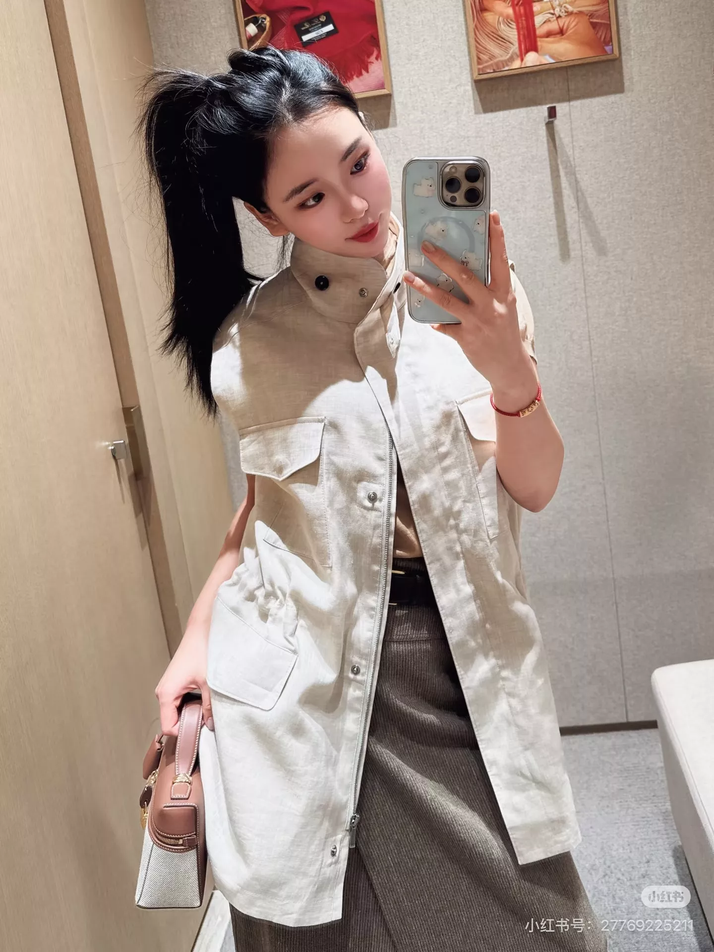 로로피아나 린넨 스트링 하이넥 집업 조끼 상세 이미지 32
