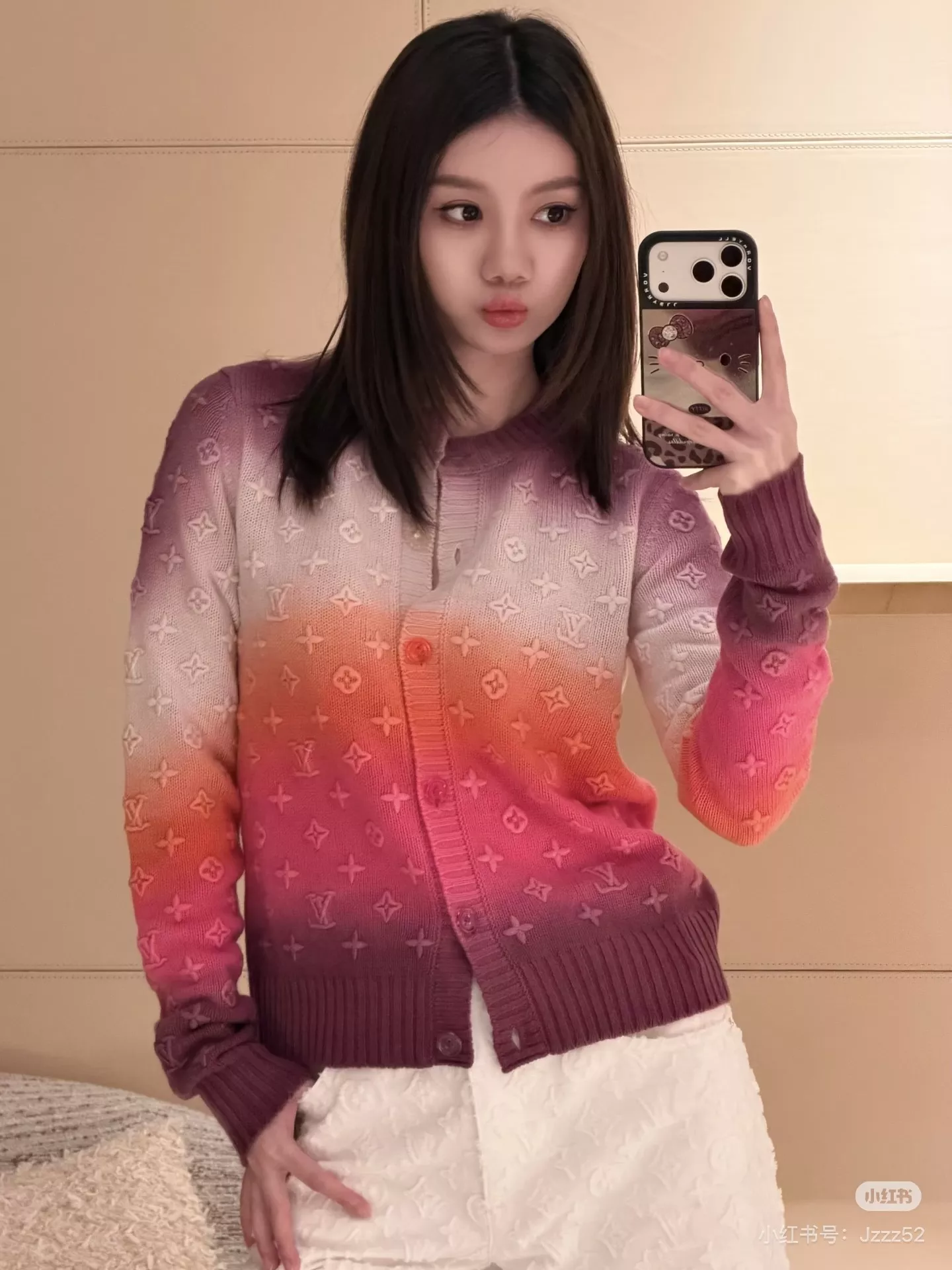 루이비통 모노그램 그라데이션 자수 캐시미어 가디건 상세 이미지 22