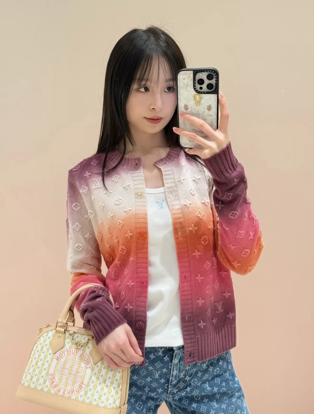 루이비통 모노그램 그라데이션 자수 캐시미어 가디건 상세 이미지 17