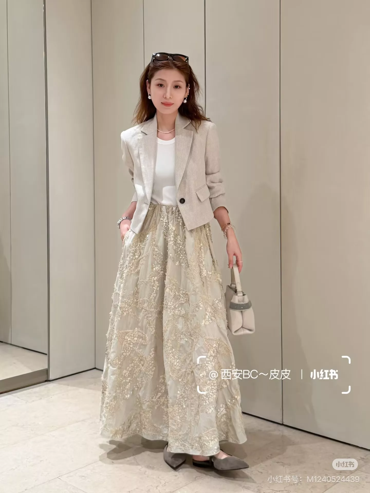 브루넬로쿠치넬리 헤링본 린넨 싱글버튼 크롭 정장 재킷 상세 이미지 10