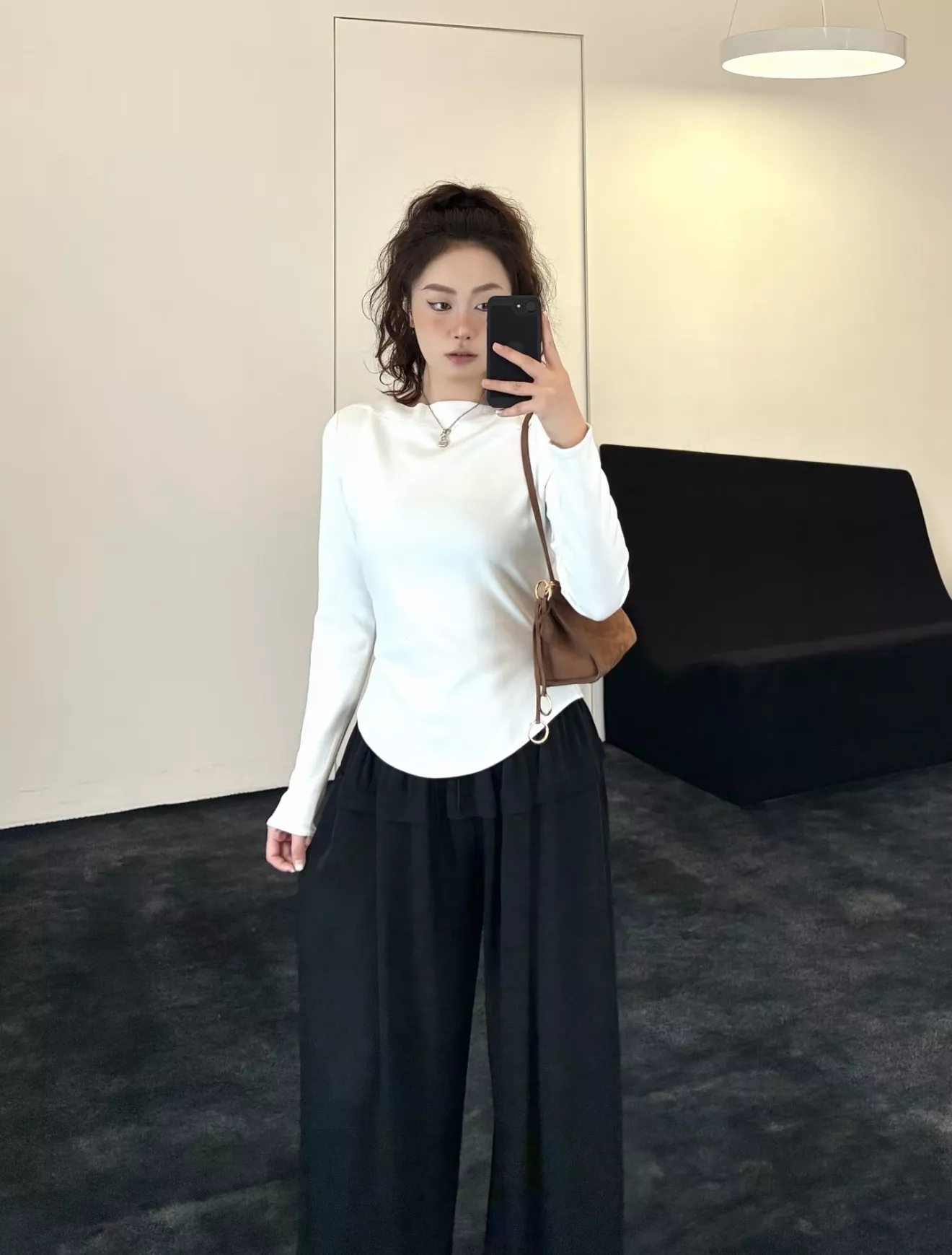 알라이아 조젯 러플 디테일 와이드 팬츠 상세 이미지 23