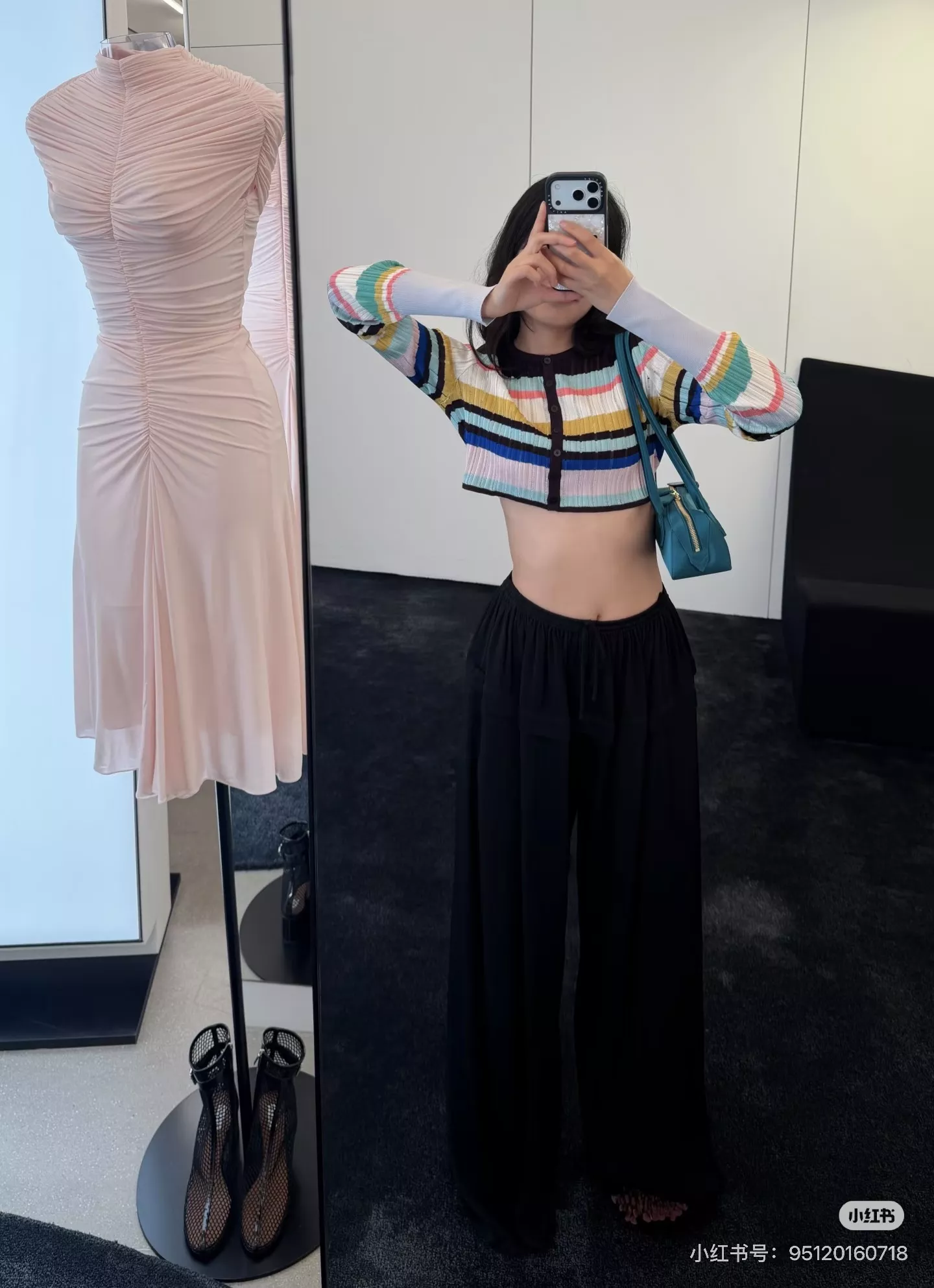 알라이아 조젯 러플 디테일 와이드 팬츠 상세 이미지 30