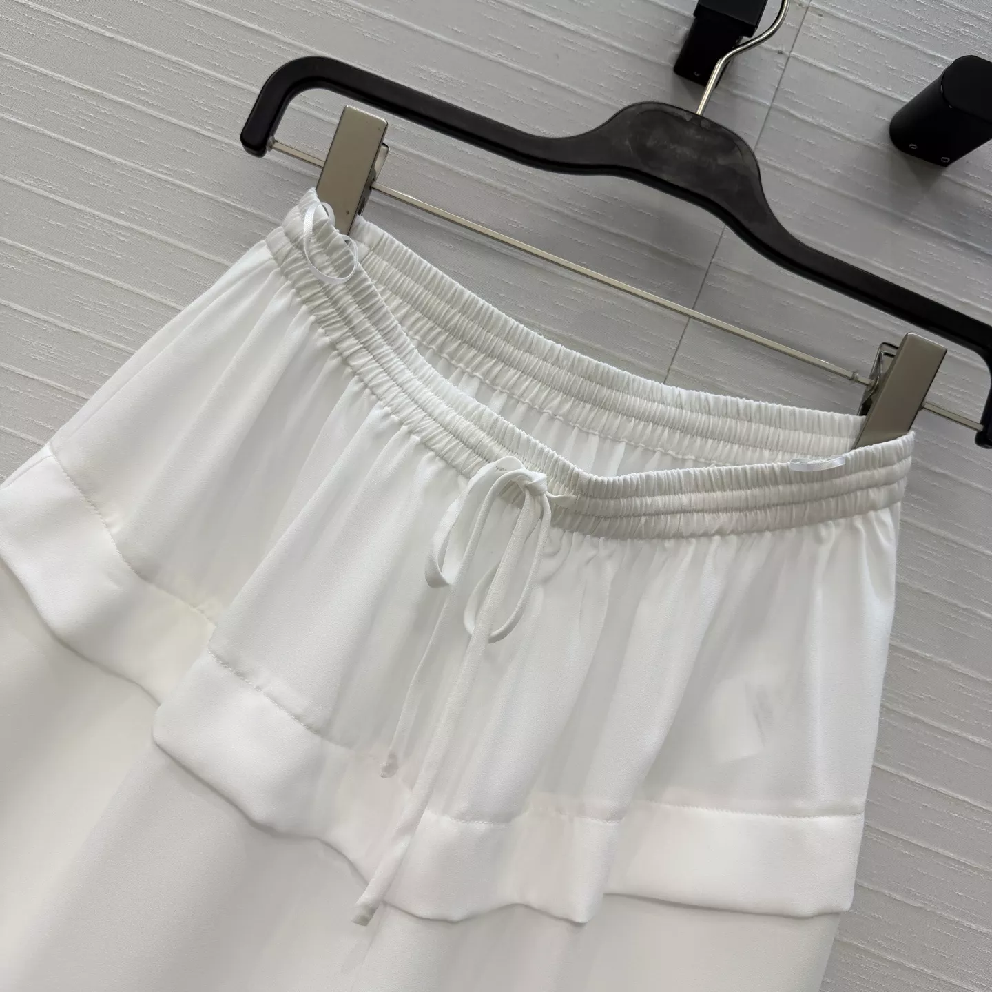 알라이아 조젯 러플 디테일 드로스트링 와이드 팬츠 상세 이미지 6