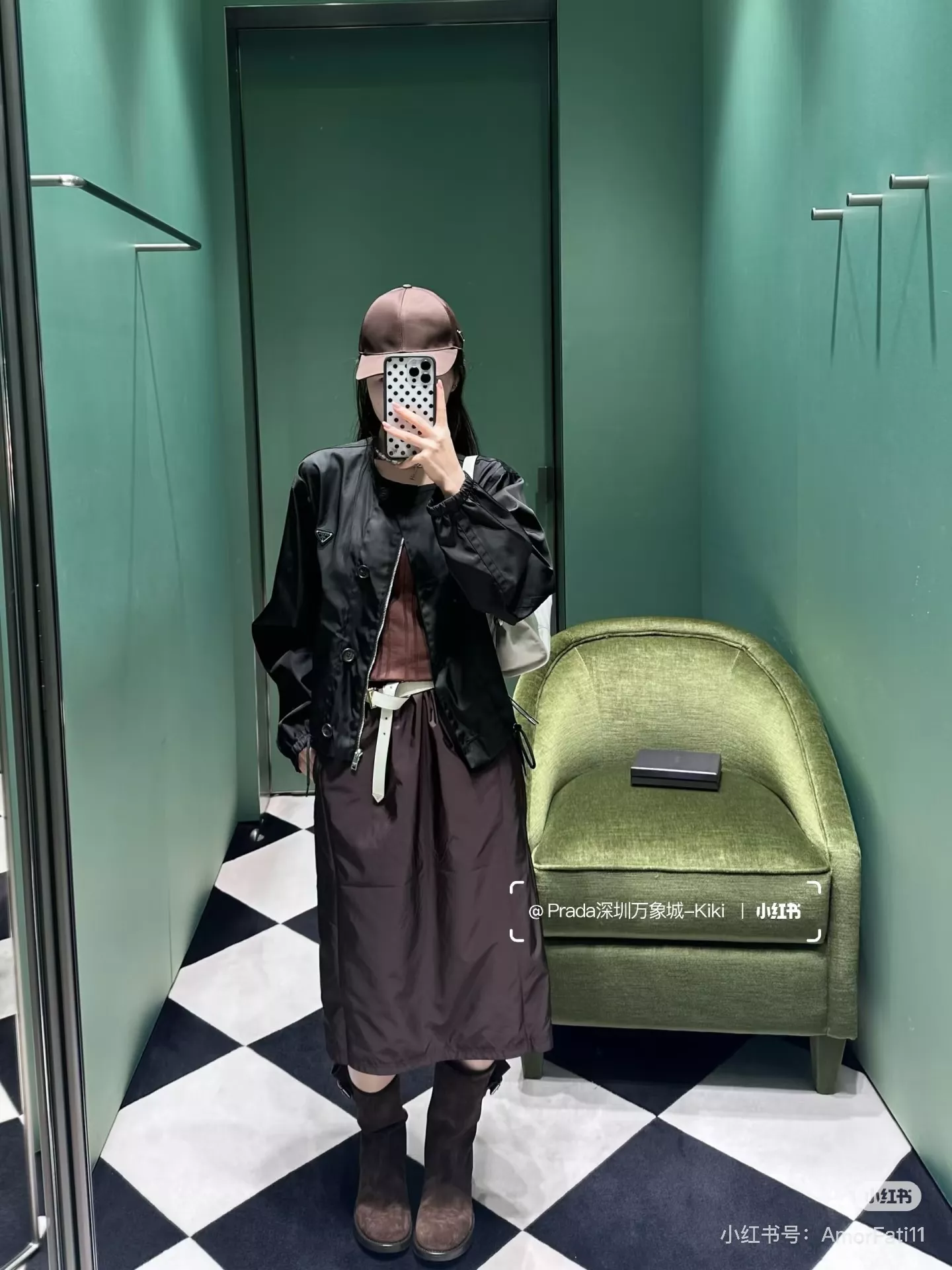 프라다 라운드넥 드로스트링 재생나일론 버튼 재킷 상세 이미지 24