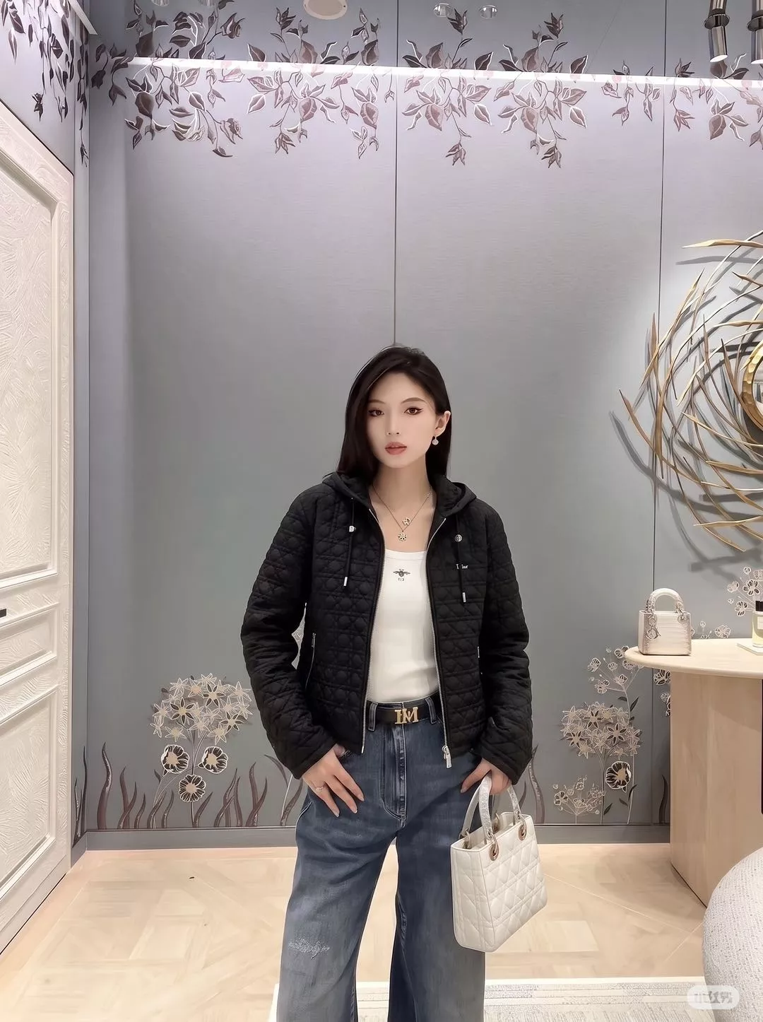 디올 다이아 퀼팅 후드 패딩 재킷 상세 이미지 17