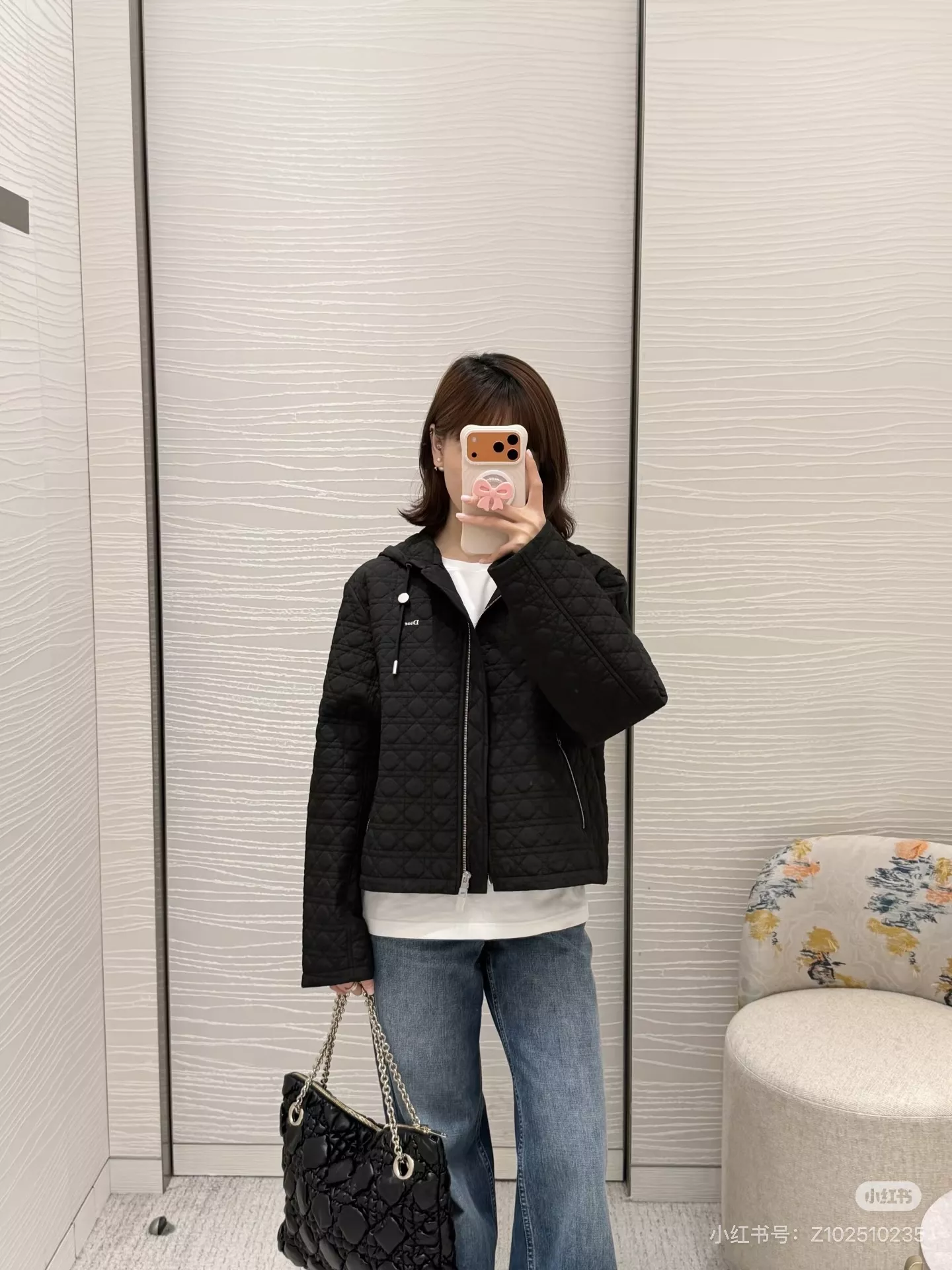 디올 다이아 퀼팅 후드 패딩 재킷 상세 이미지 16