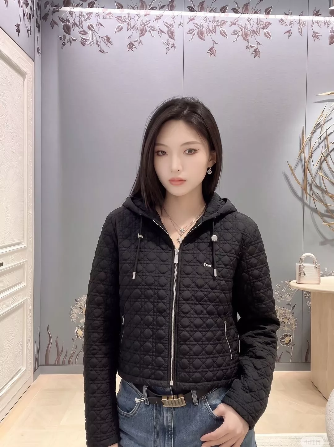 디올 다이아 퀼팅 후드 패딩 재킷 상세 이미지 19