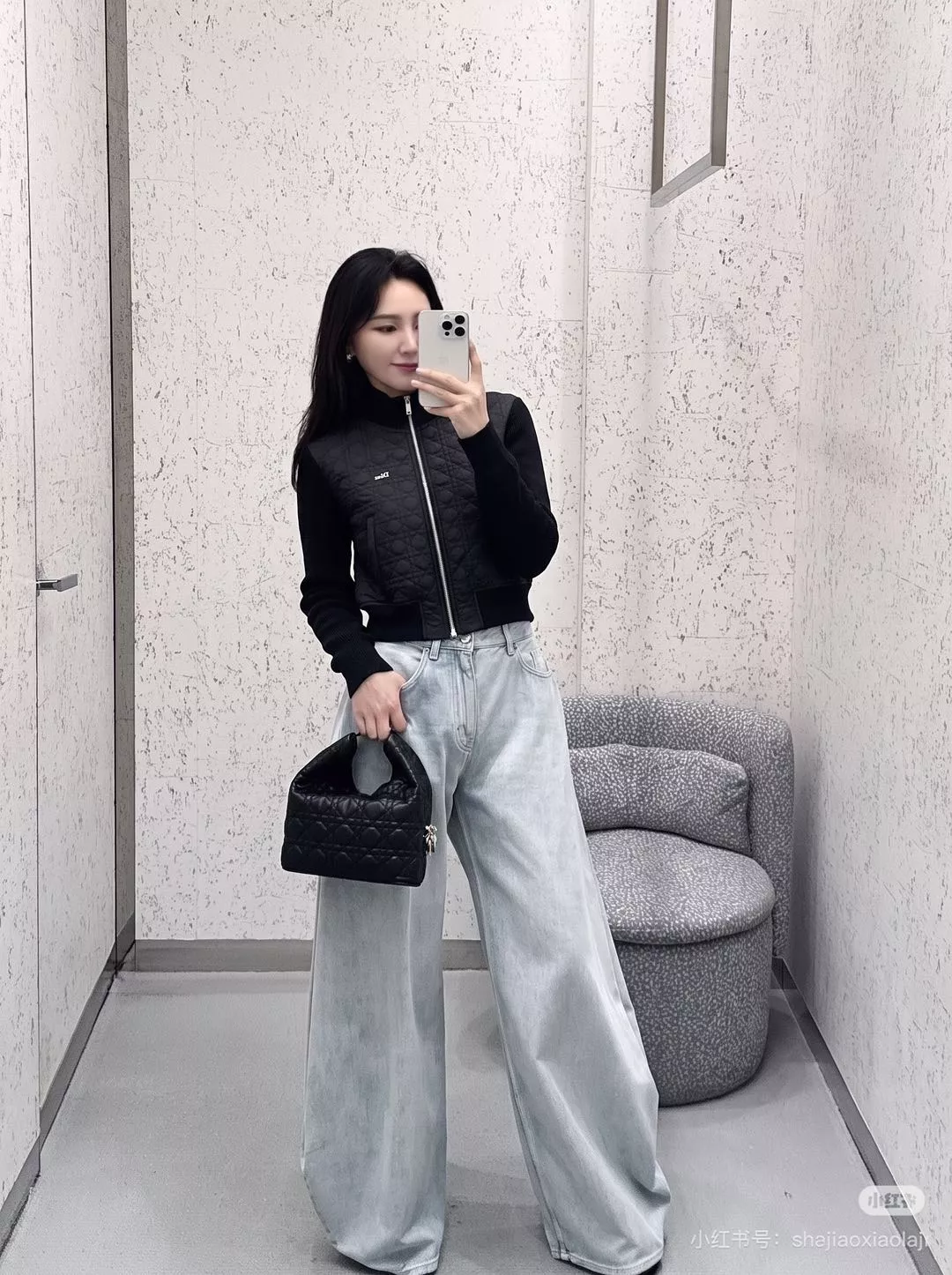 디올 다이아 퀼팅 니트 배색 쇼트 패딩 재킷 상세 이미지 16