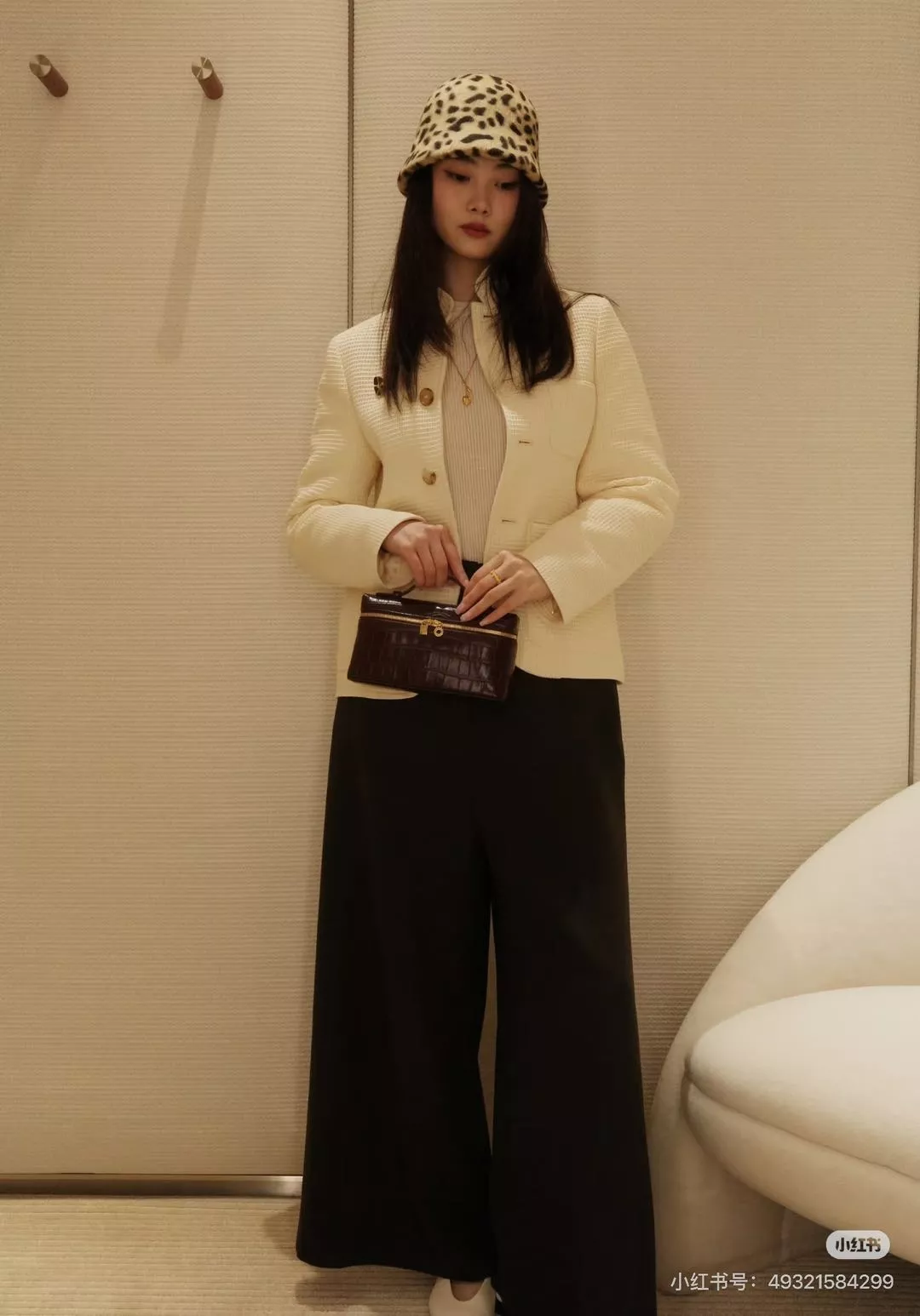 로로피아나 와플 텍스처 스탠드카라 버튼 재킷 상세 이미지 13