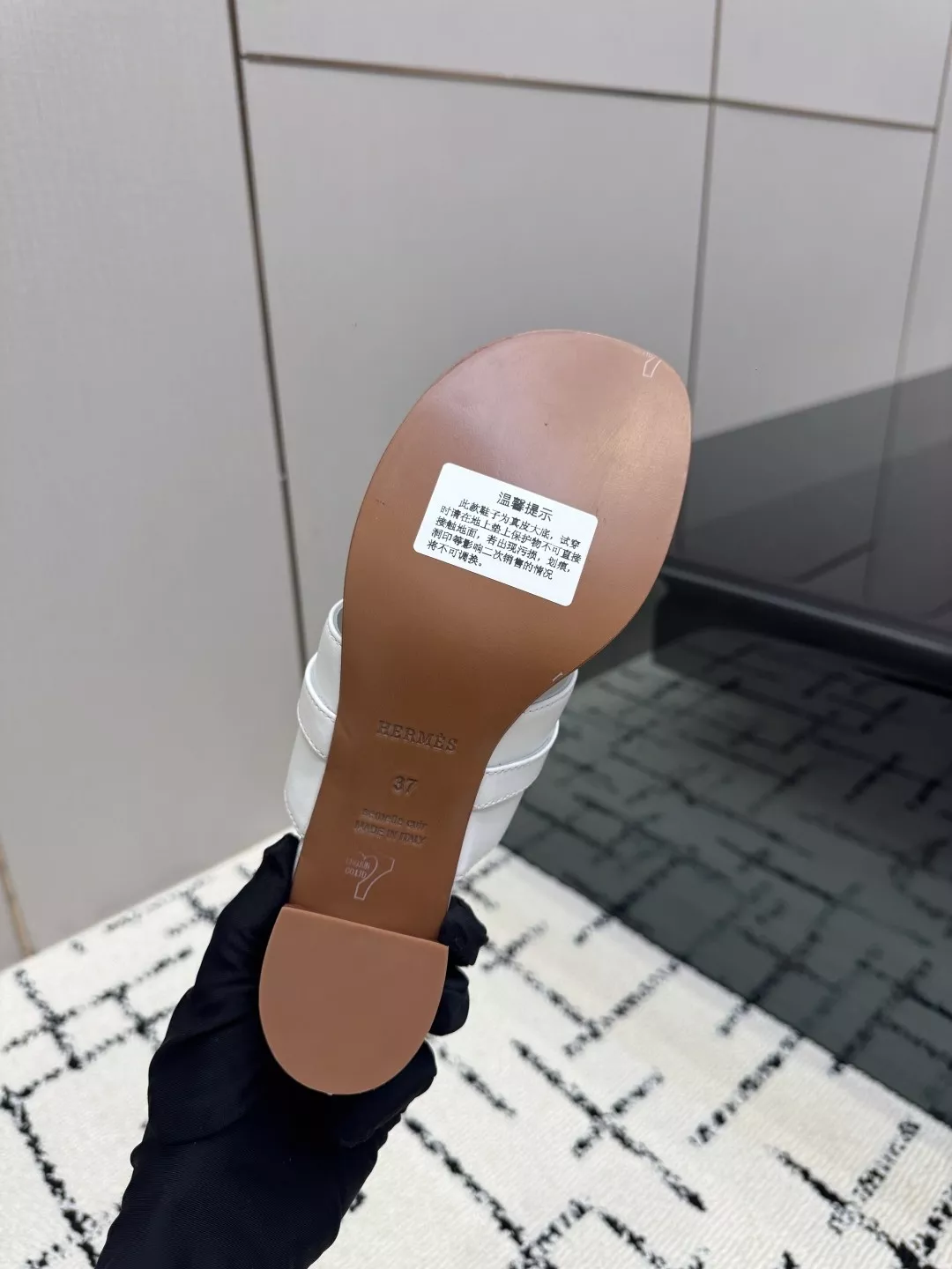에르메스 켈리 버클 포인티드 토오픈 뮬 상세 이미지 9