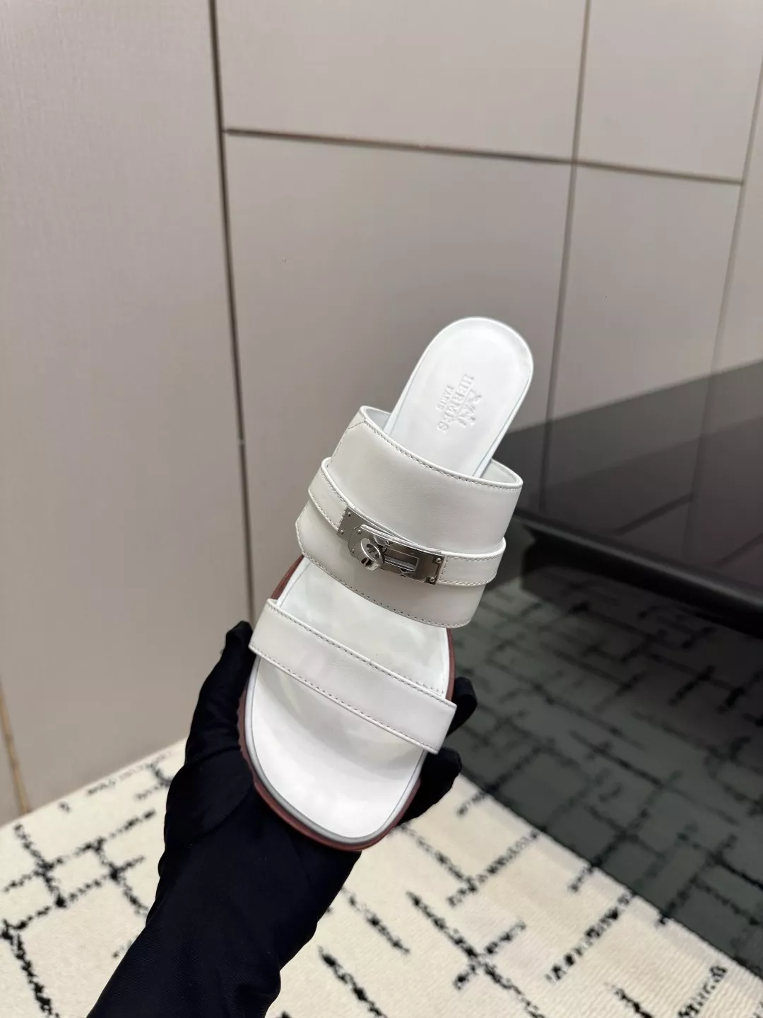 에르메스 켈리 버클 포인티드 토오픈 뮬 상세 이미지 8