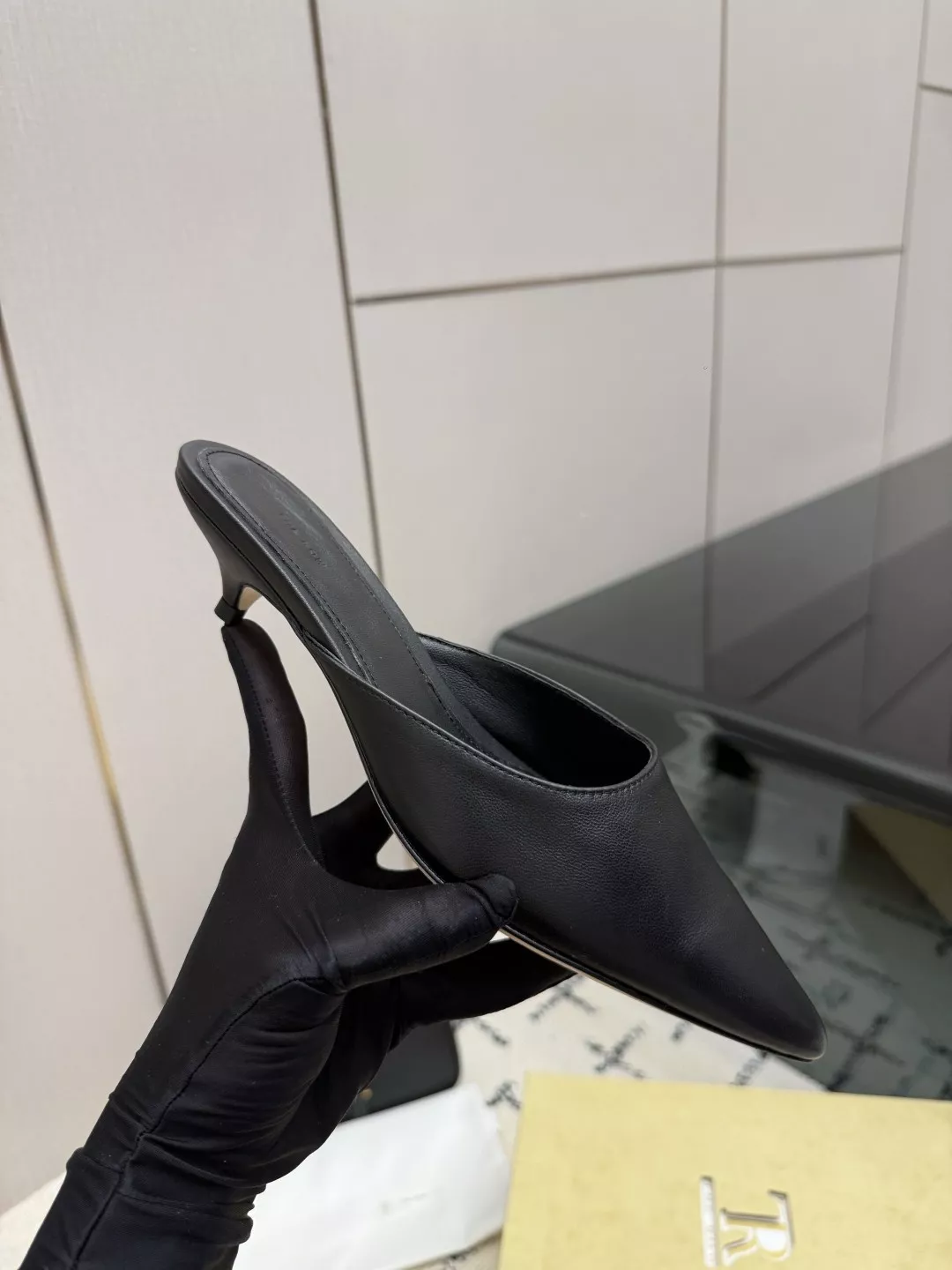 더로우 프렌치 빈티지 스퀘어토 미니멀 펌프스 뮬 상세 이미지 7