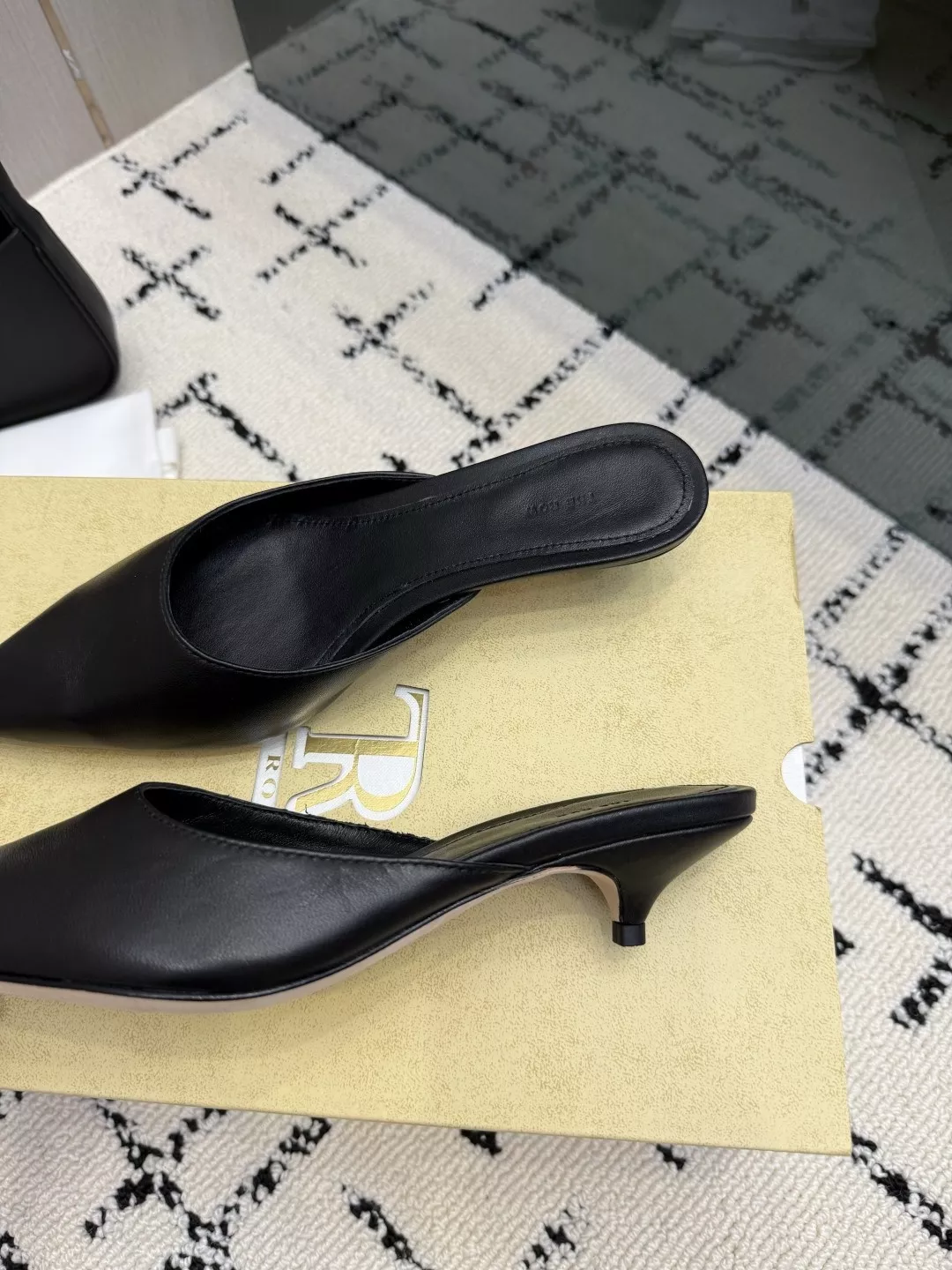 더로우 프렌치 빈티지 스퀘어토 미니멀 펌프스 뮬 상세 이미지 5