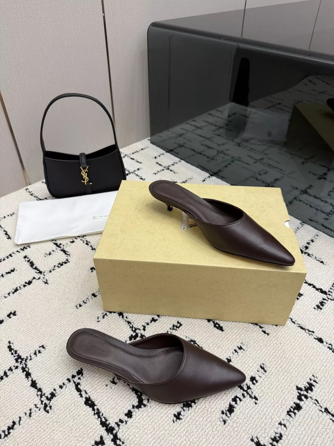 더로우 프렌치 빈티지 스퀘어토 리얼레더 펌프스 뮬 상세 이미지 6
