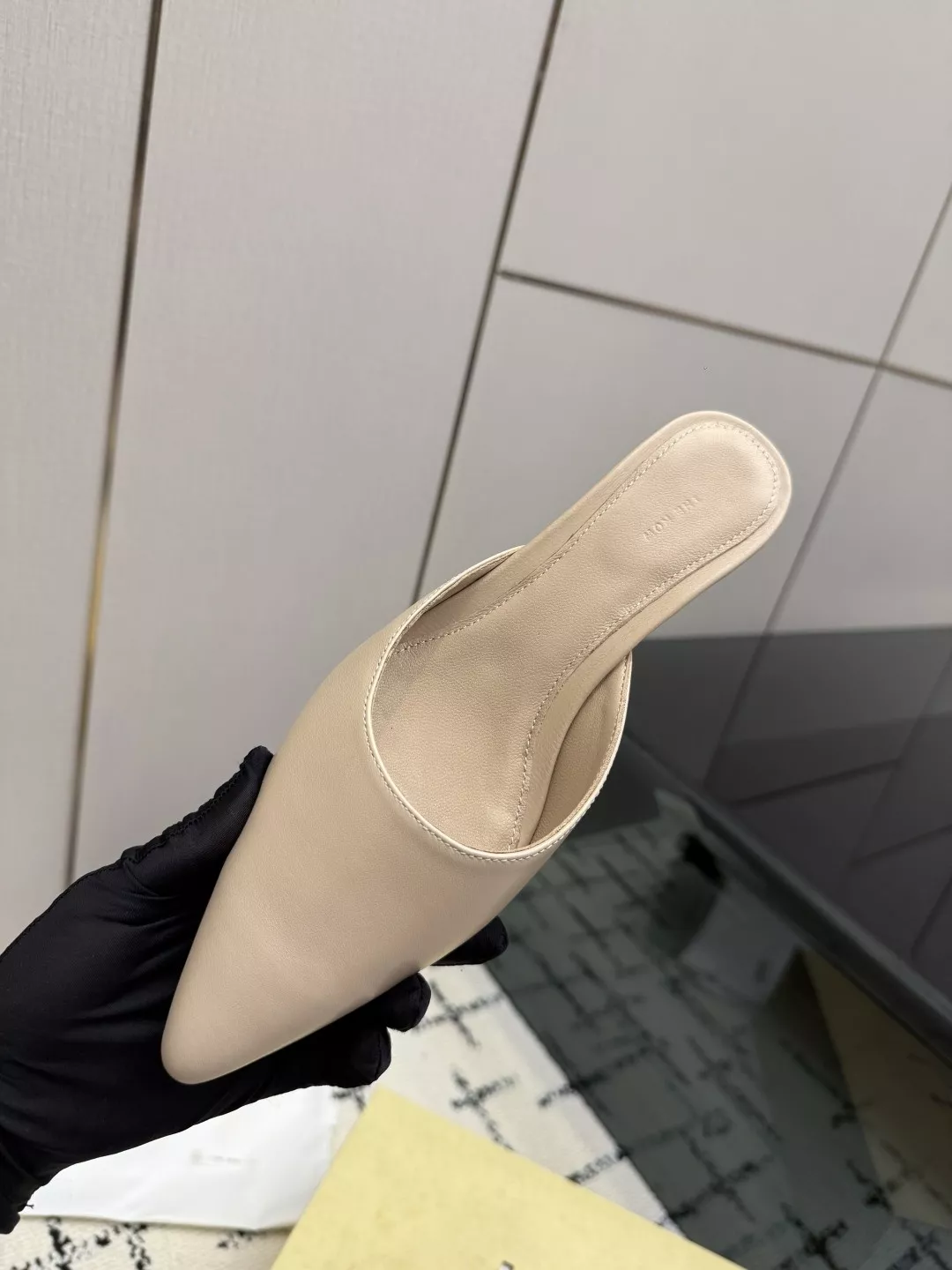 더로우 프렌치 빈티지 스퀘어토 미니멀 펌프스 뮬 상세 이미지 8