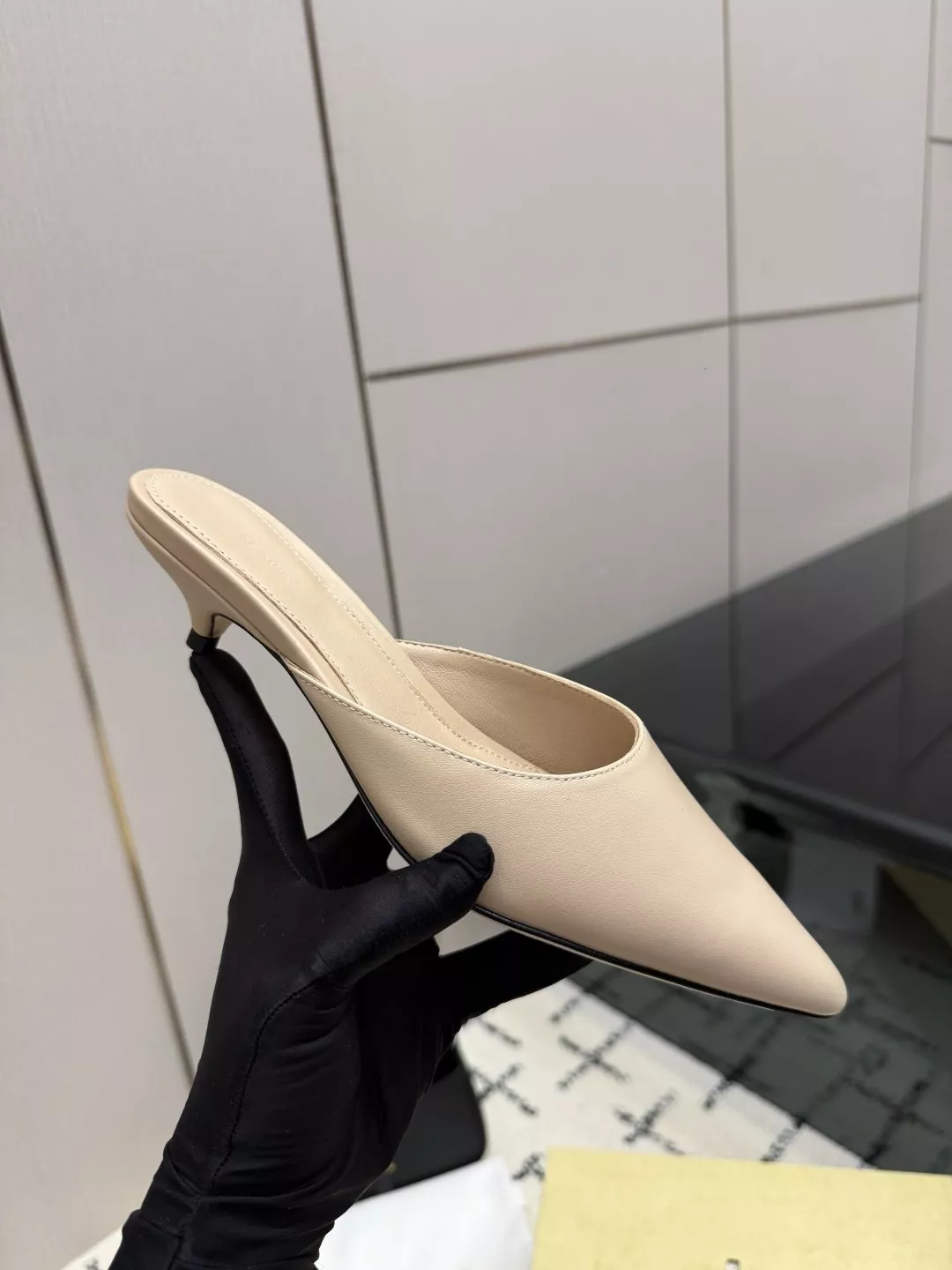더로우 프렌치 빈티지 스퀘어토 미니멀 펌프스 뮬 상세 이미지 7