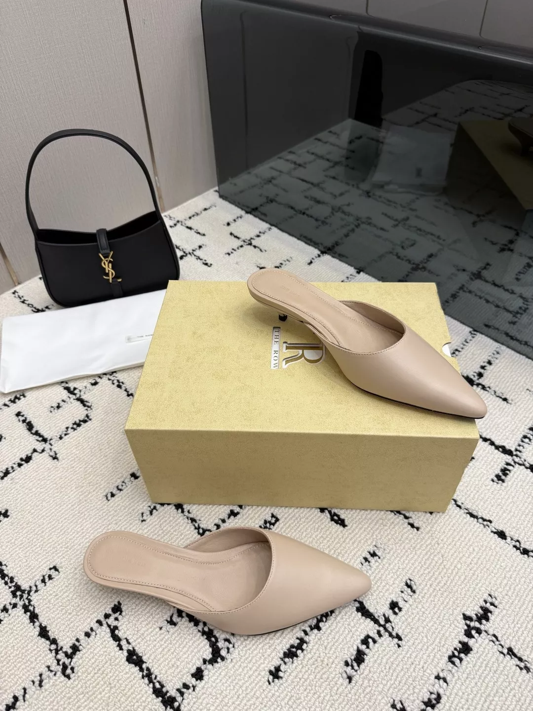 더로우 프렌치 빈티지 스퀘어토 미니멀 펌프스 뮬 상세 이미지 6