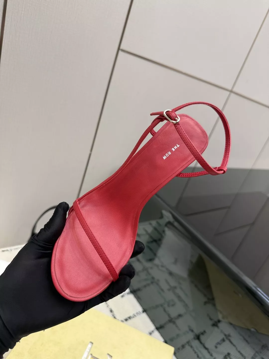 더로우 프렌치 빈티지 스퀘어토 미니멀 힐 샌들 상세 이미지 8