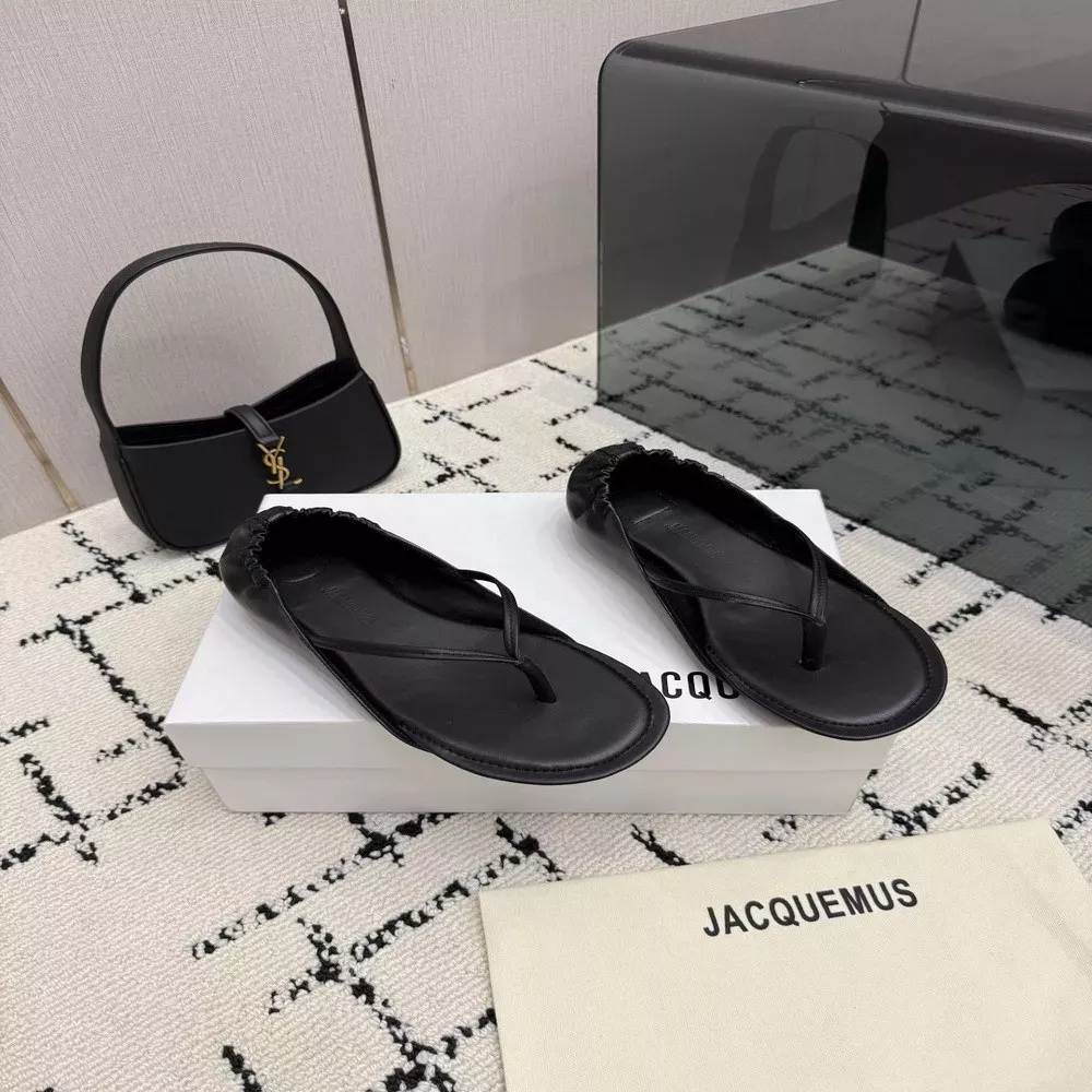 자크뮈스 리본 장식 스퀘어토 로우힐 쪼리