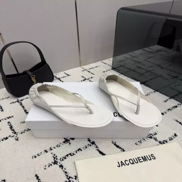 자크뮈스 리본 장식 스퀘어토 로우힐 쪼리