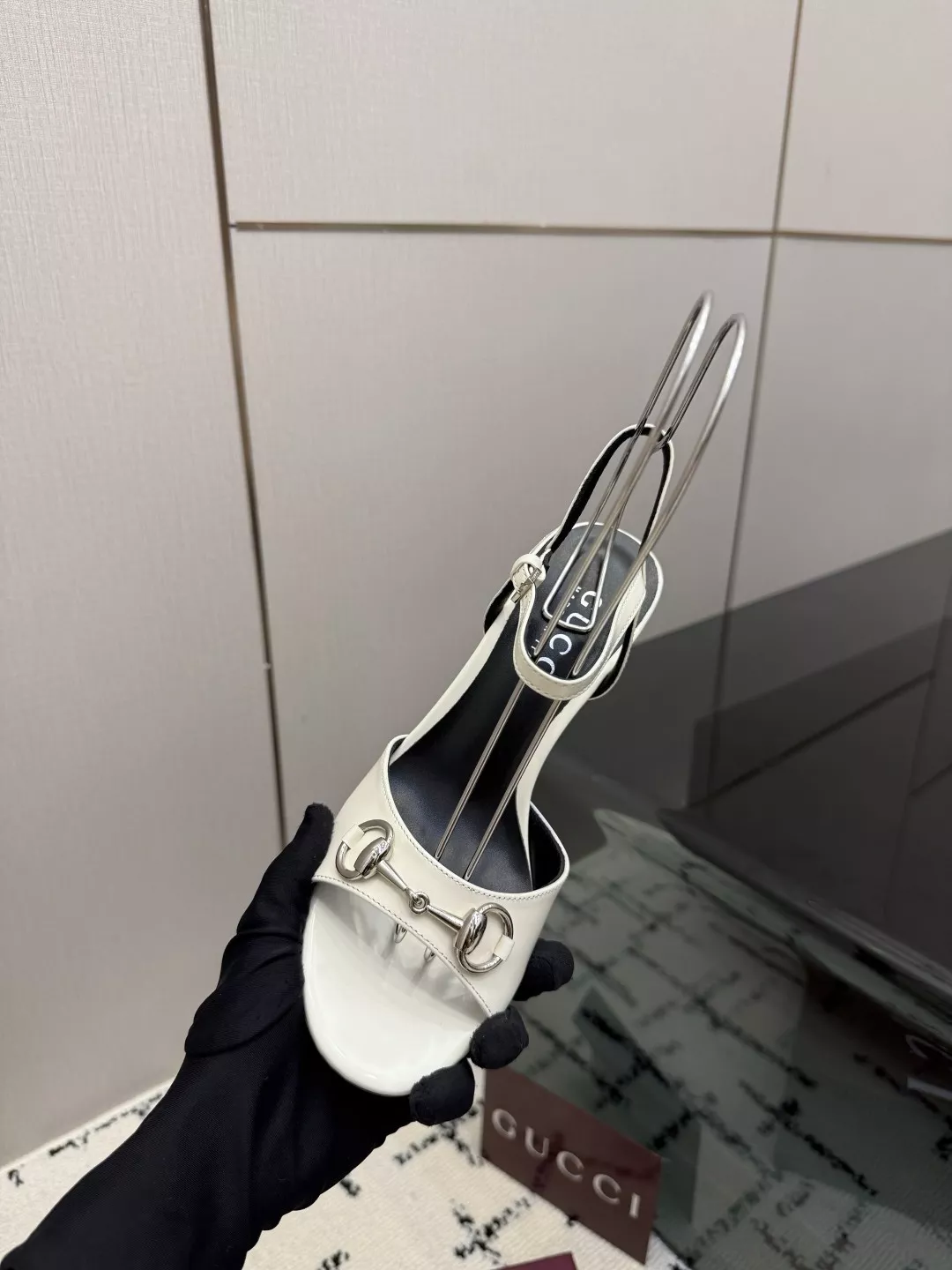 구찌 뱀부 힐 홀스빗 레더 샌들 상세 이미지 8