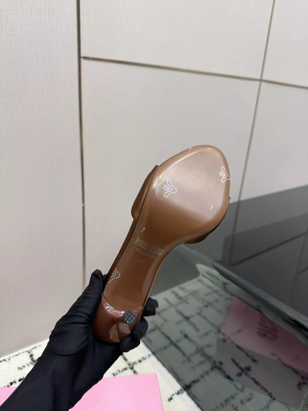파리스텍사스 에나멜 가죽 오픈토 뮬 힐 상세 이미지 9