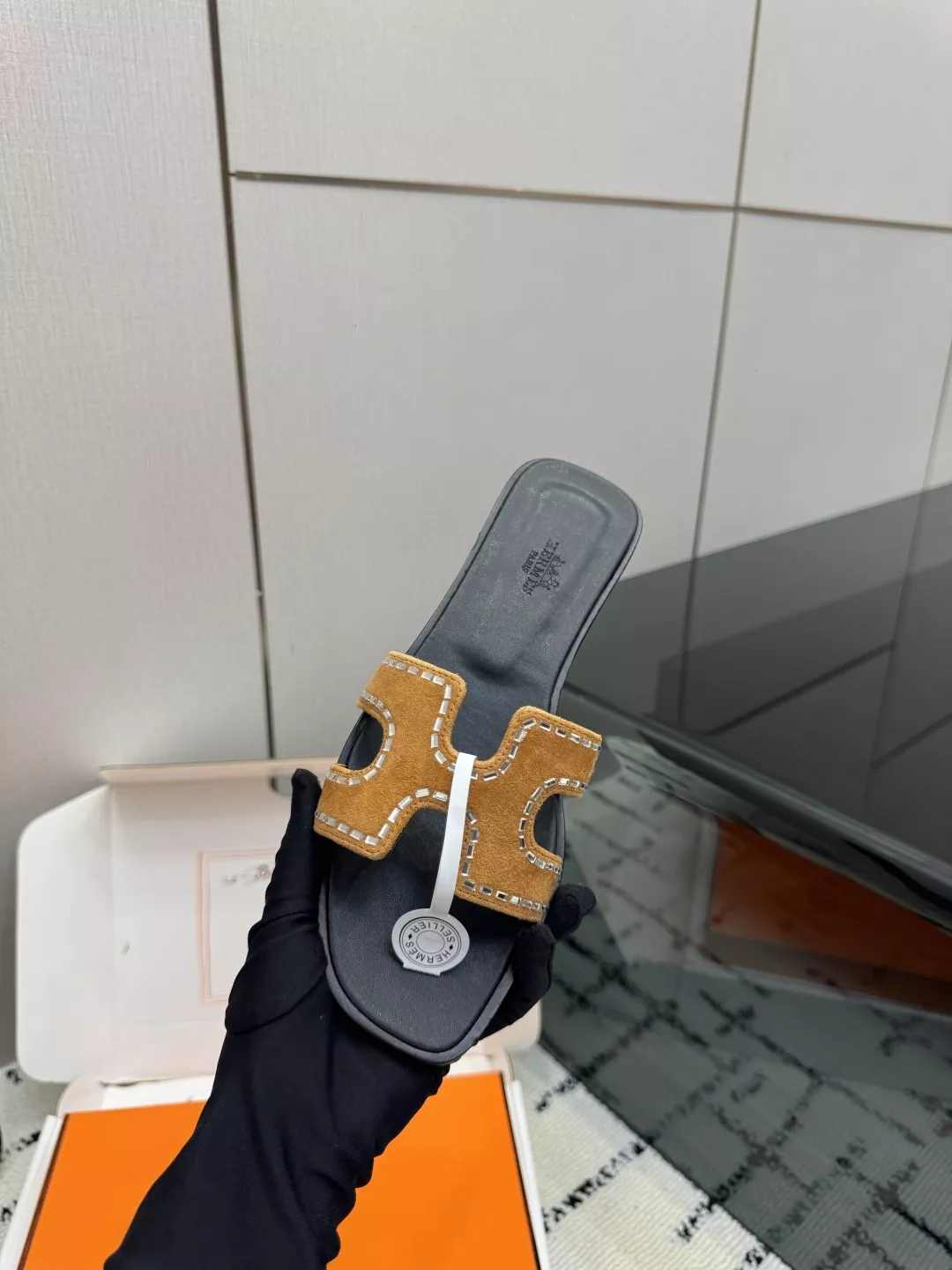 에르메스 켈리 버클 패턴 패브릭 포인티드 슬리퍼 상세 이미지 8