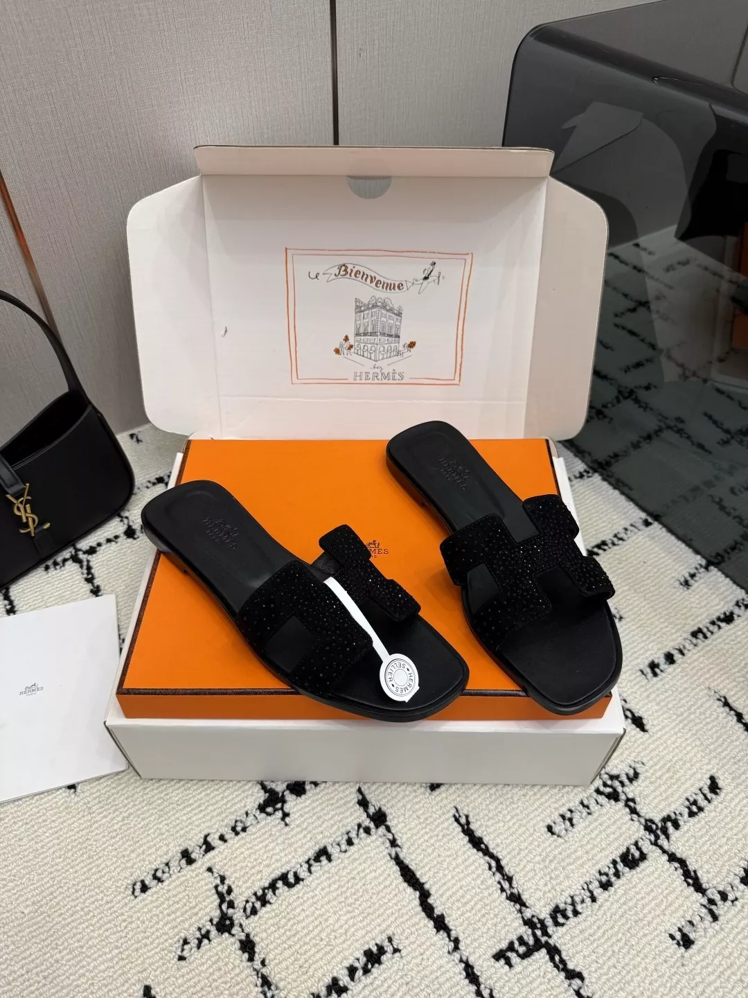 에르메스 켈리 버클 포인티드 패턴 슬리퍼 상세 이미지 2