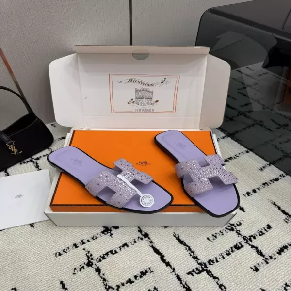 에르메스 켈리 버클 패턴 원단 포인티드토 슬리퍼