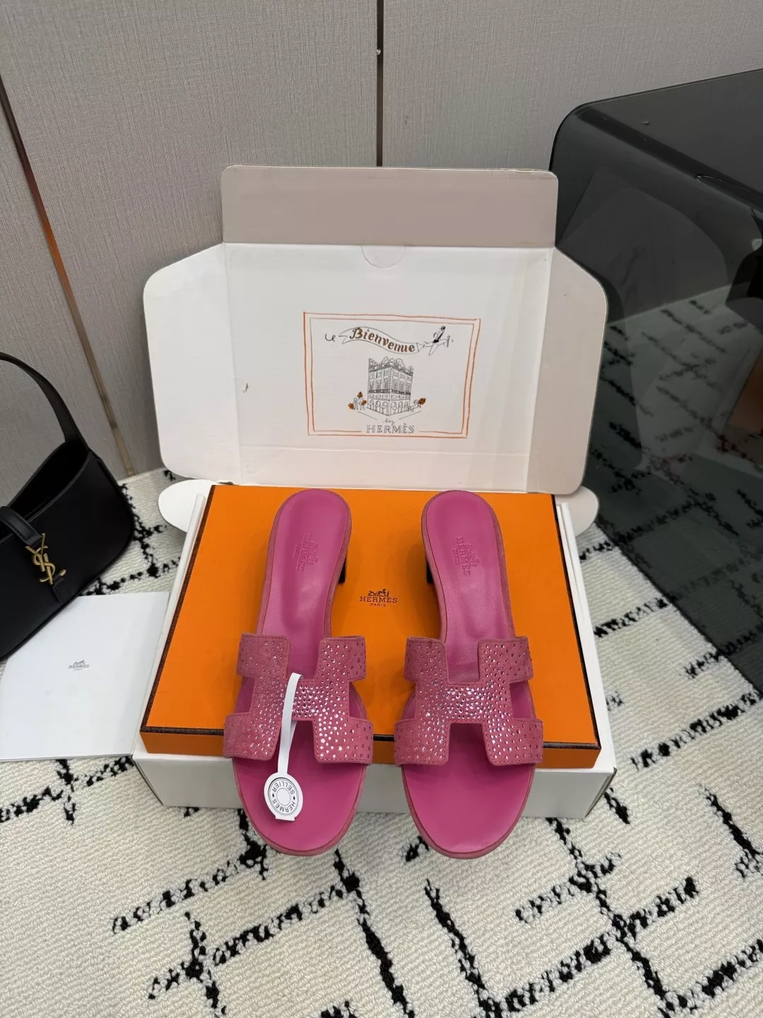 에르메스 켈리 버클 포인티드 패턴 슬리퍼 상세 이미지 1