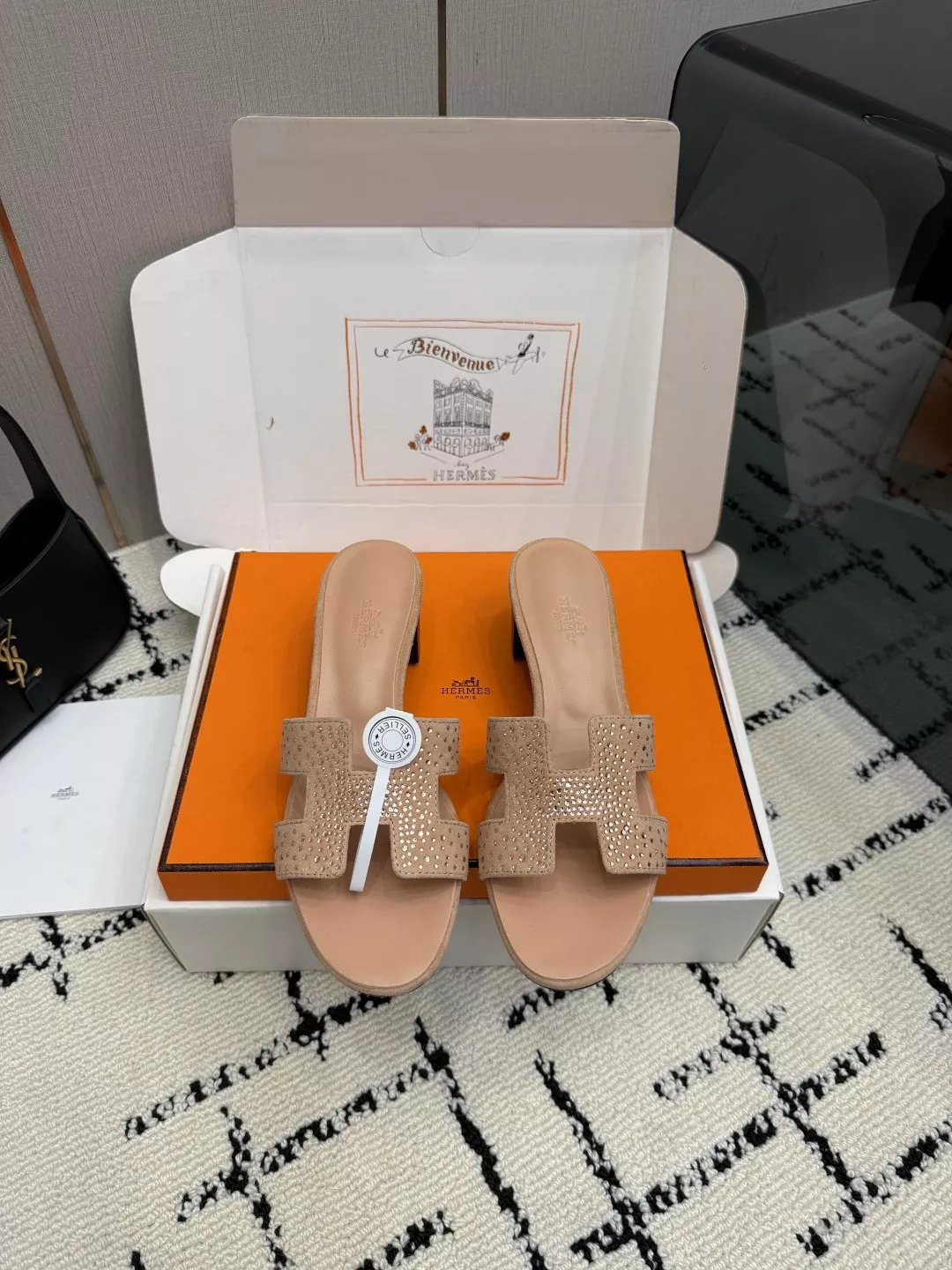 에르메스 켈리 버클 포인티드 패턴 슬리퍼 상세 이미지 5