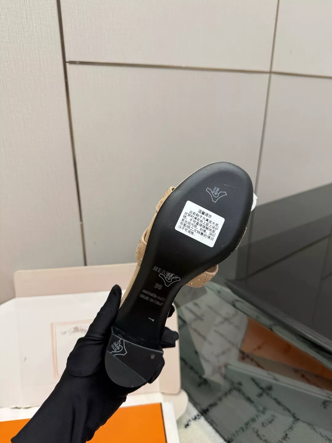 에르메스 켈리 버클 포인티드 패턴 슬리퍼 상세 이미지 9