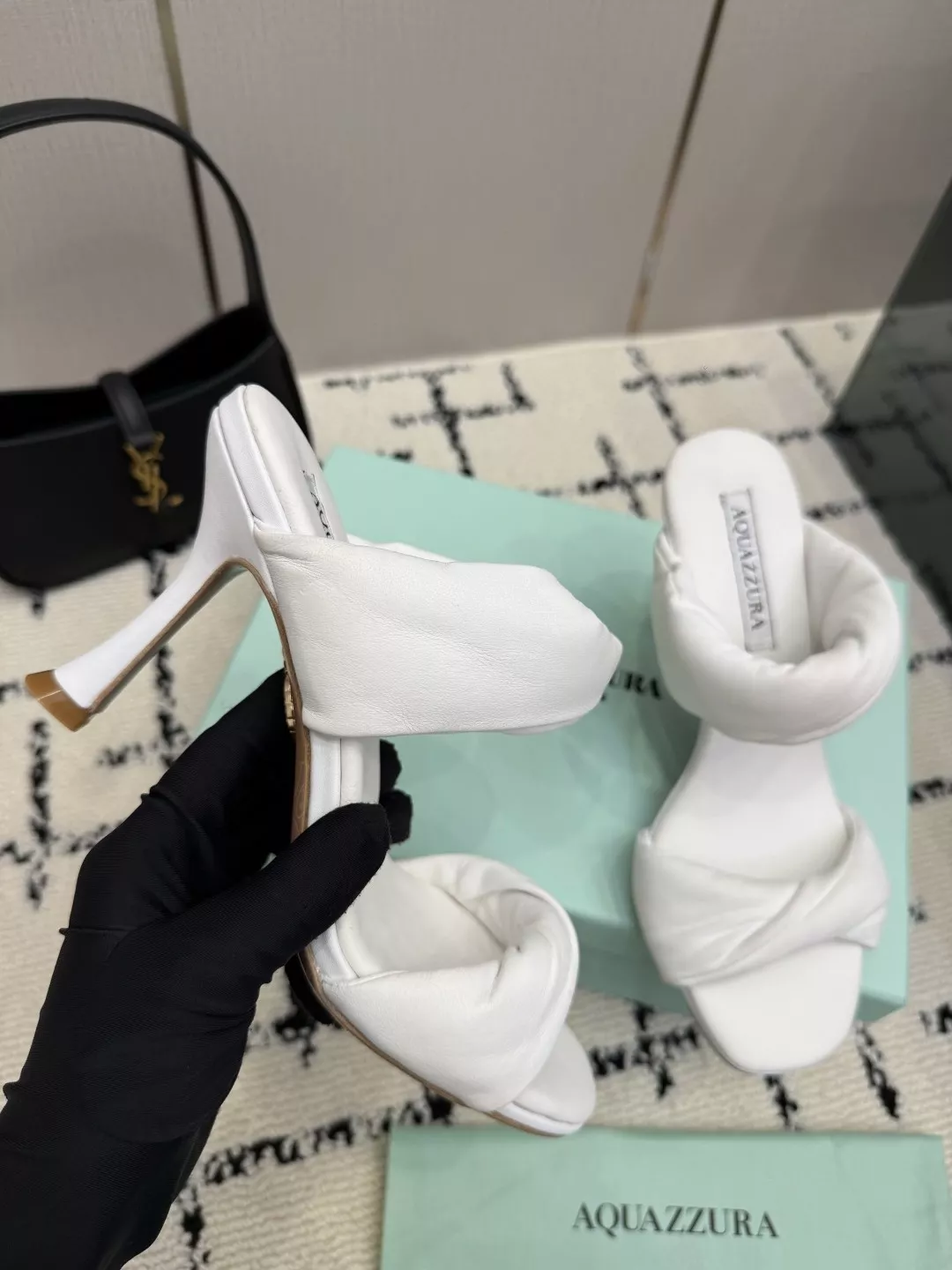 아쿠아주라 스퀘어토 양가죽 라이닝 토오픈 뮬 상세 이미지 6