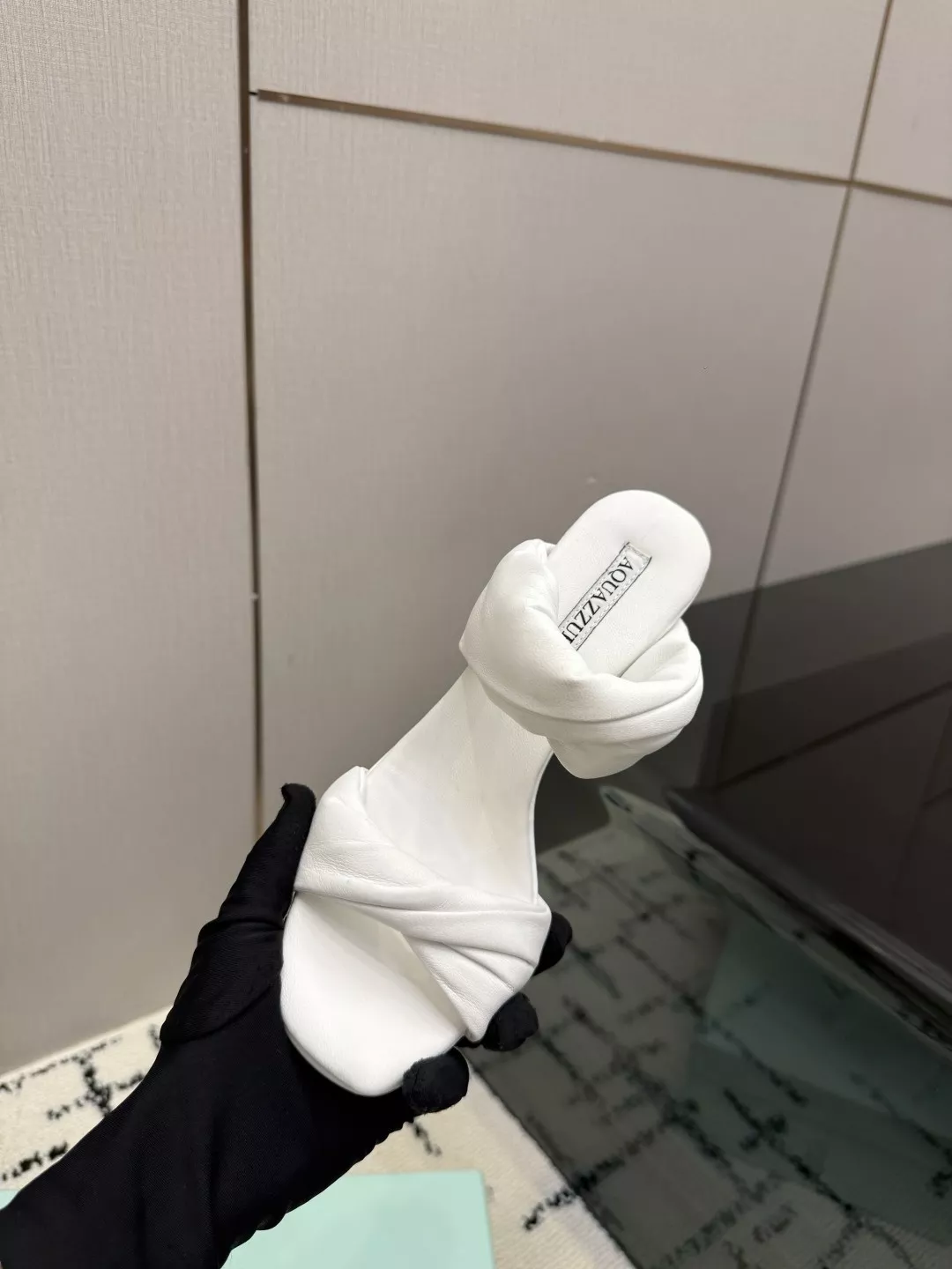 아쿠아주라 스퀘어토 양가죽 라이닝 토오픈 뮬 상세 이미지 8