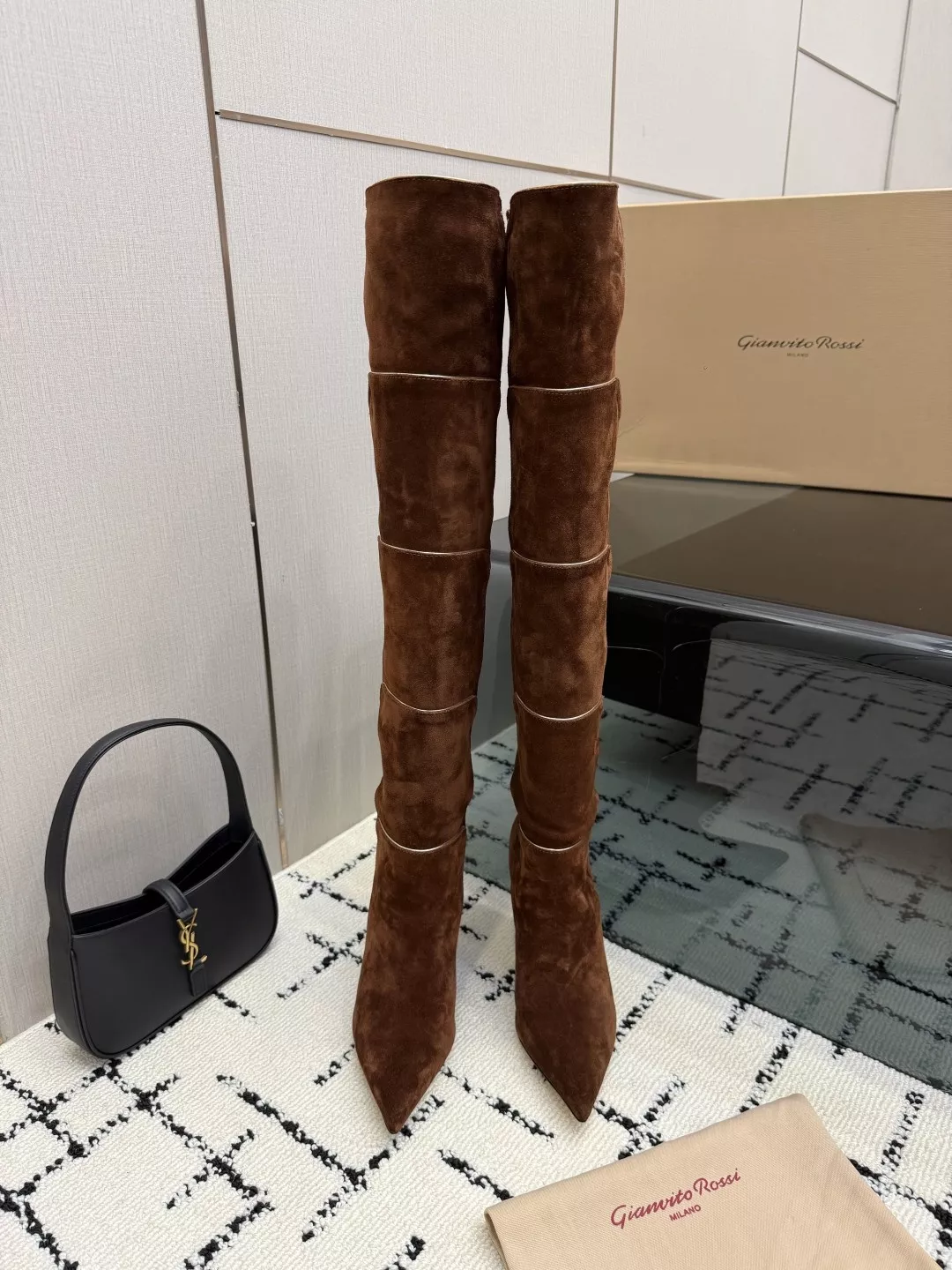 지안비토로시 스웨이드 포인티드 니하이 폴딩 롱부츠 상세 이미지 1
