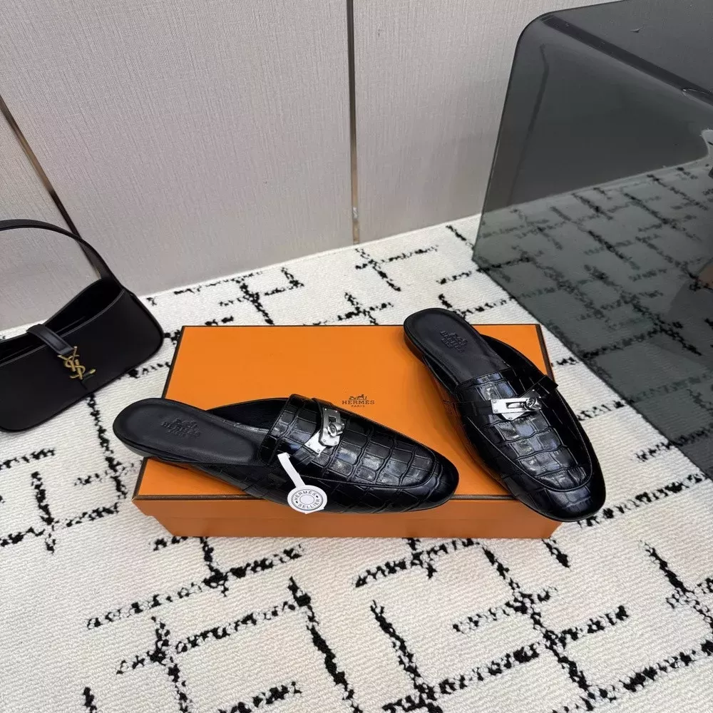 에르메스 켈리 버클 크로커다일 엠보 로퍼 뮬