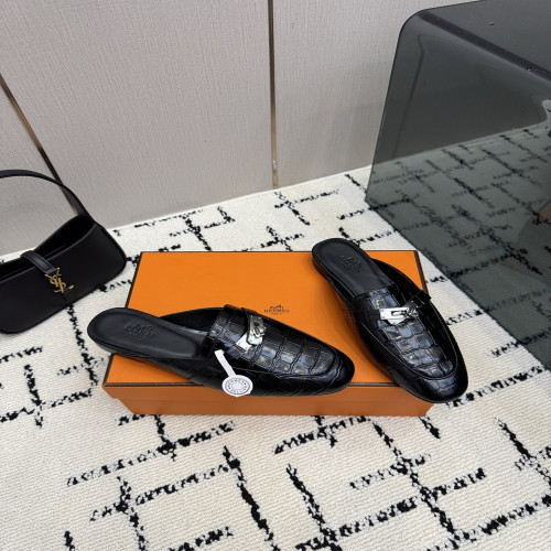 에르메스 켈리 버클 크로커다일 엠보 로퍼 뮬