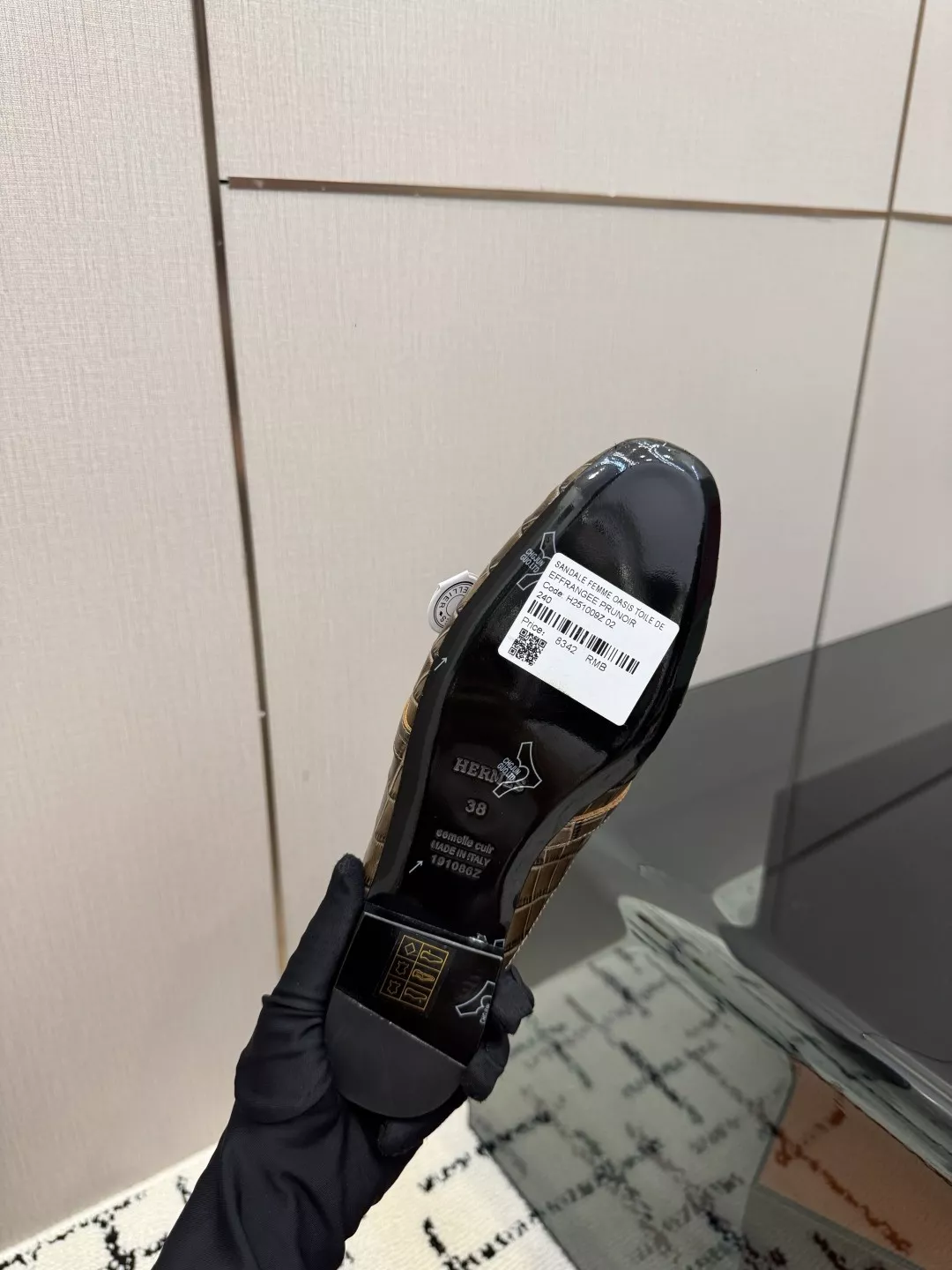 에르메스 켈리 버클 크로커다일 패턴 반막힘 로퍼 뮬 상세 이미지 9